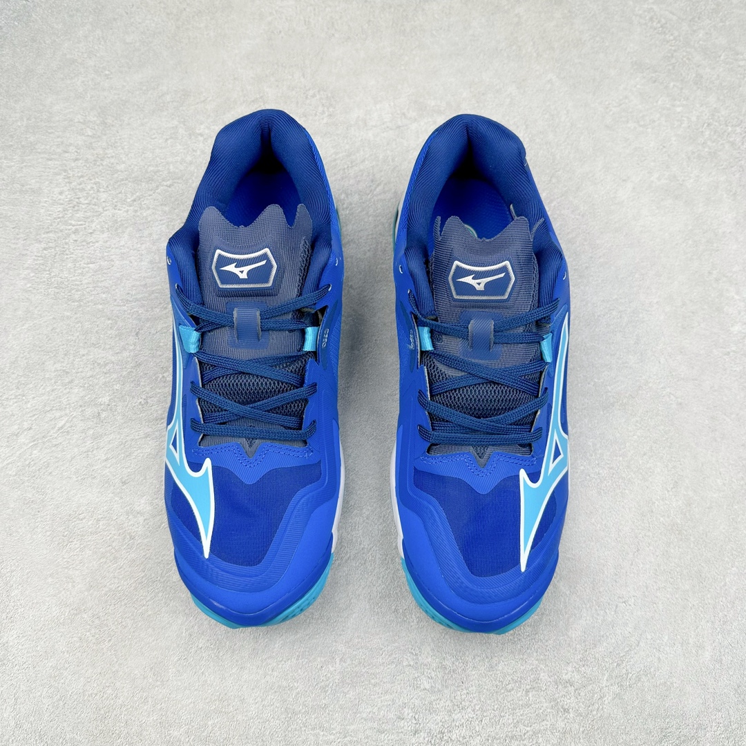 图片[2]-Mizuno Wave Lightning Z8 美津浓舒适百搭减震防滑低帮训练鞋 男女同款 美津浓（Mizuno），是日本美津浓株式会社于1906年创立的运动品牌，经过一个多世纪的不断努力现已成为世界著名的运动器具、服装和鞋类生产商。美津浓力求服务于各类运动项目，并竭力使运动生活更加愉快和振奋。产品种类齐全，覆盖几乎全部主要运动项目，达到30万多个品类。尺码：36 36.5 37.5 38 38.5 39 40 40.5 41 42 42.5 43 44 44.5 45-选品中心