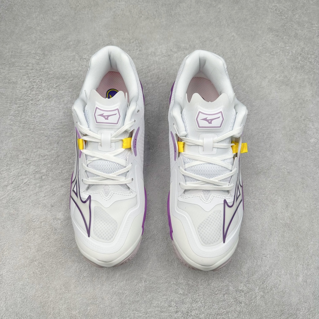 图片[2]-Mizuno Wave Lightning Z8 美津浓舒适百搭减震防滑低帮训练鞋 男女同款 美津浓（Mizuno），是日本美津浓株式会社于1906年创立的运动品牌，经过一个多世纪的不断努力现已成为世界著名的运动器具、服装和鞋类生产商。美津浓力求服务于各类运动项目，并竭力使运动生活更加愉快和振奋。产品种类齐全，覆盖几乎全部主要运动项目，达到30万多个品类。尺码：36 36.5 37.5 38 38.5 39 40 40.5 41 42 42.5 43 44 44.5 45-选品中心