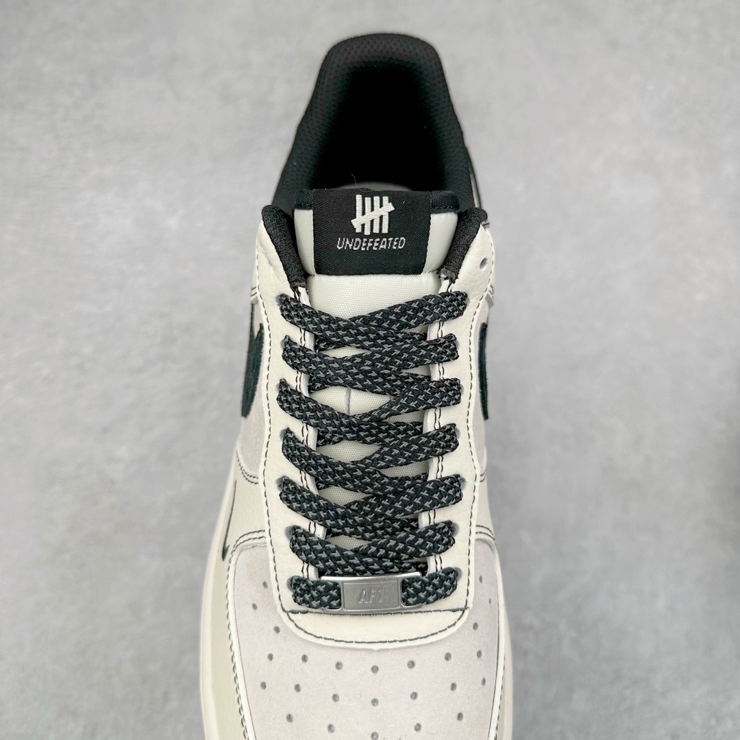 图片[5]-NK Air Force 1´07 Low 空军一号低帮百搭休闲运动板鞋 BB7518-017 柔软、弹性十足的缓震性能和出色的中底设计 横跨复古与现代的外型结合 造就出风靡全球 三十多年的Force 1 直到今天还深受青睐 尺码：36 36.5 37.5 38 38.5 39 40 40.5 41 42 42.5 43 44 44.5 45-选品中心