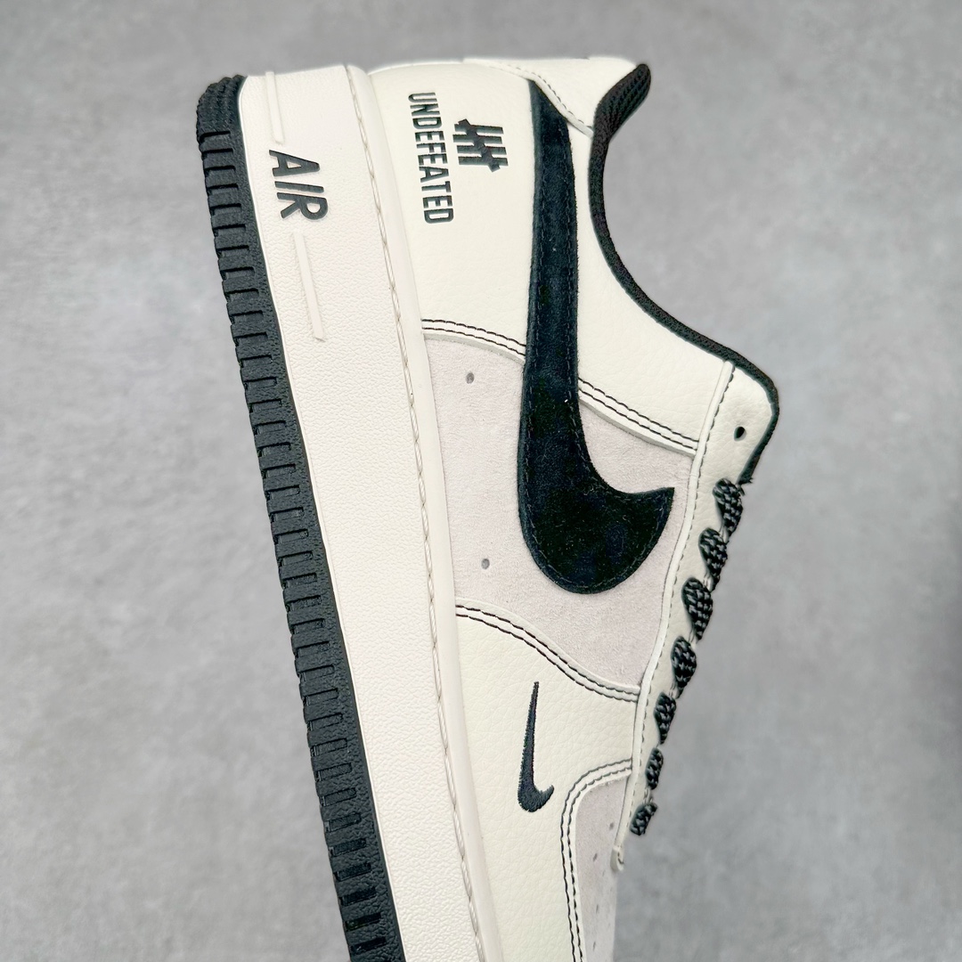 图片[6]-NK Air Force 1´07 Low 空军一号低帮百搭休闲运动板鞋 BB7518-017 柔软、弹性十足的缓震性能和出色的中底设计 横跨复古与现代的外型结合 造就出风靡全球 三十多年的Force 1 直到今天还深受青睐 尺码：36 36.5 37.5 38 38.5 39 40 40.5 41 42 42.5 43 44 44.5 45-选品中心