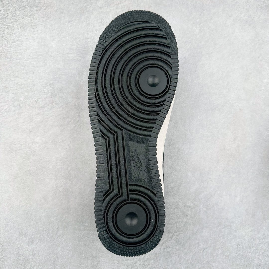 图片[9]-NK Air Force 1´07 Low 空军一号低帮百搭休闲运动板鞋 BB7518-017 柔软、弹性十足的缓震性能和出色的中底设计 横跨复古与现代的外型结合 造就出风靡全球 三十多年的Force 1 直到今天还深受青睐 尺码：36 36.5 37.5 38 38.5 39 40 40.5 41 42 42.5 43 44 44.5 45-选品中心