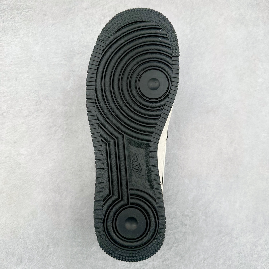 图片[9]-NK Air Force 1´07 Low 空军一号低帮百搭休闲运动板鞋 SJ6698-014 柔软、弹性十足的缓震性能和出色的中底设计 横跨复古与现代的外型结合 造就出风靡全球 三十多年的Force 1 直到今天还深受青睐 尺码：36 36.5 37.5 38 38.5 39 40 40.5 41 42 42.5 43 44 44.5 45-选品中心