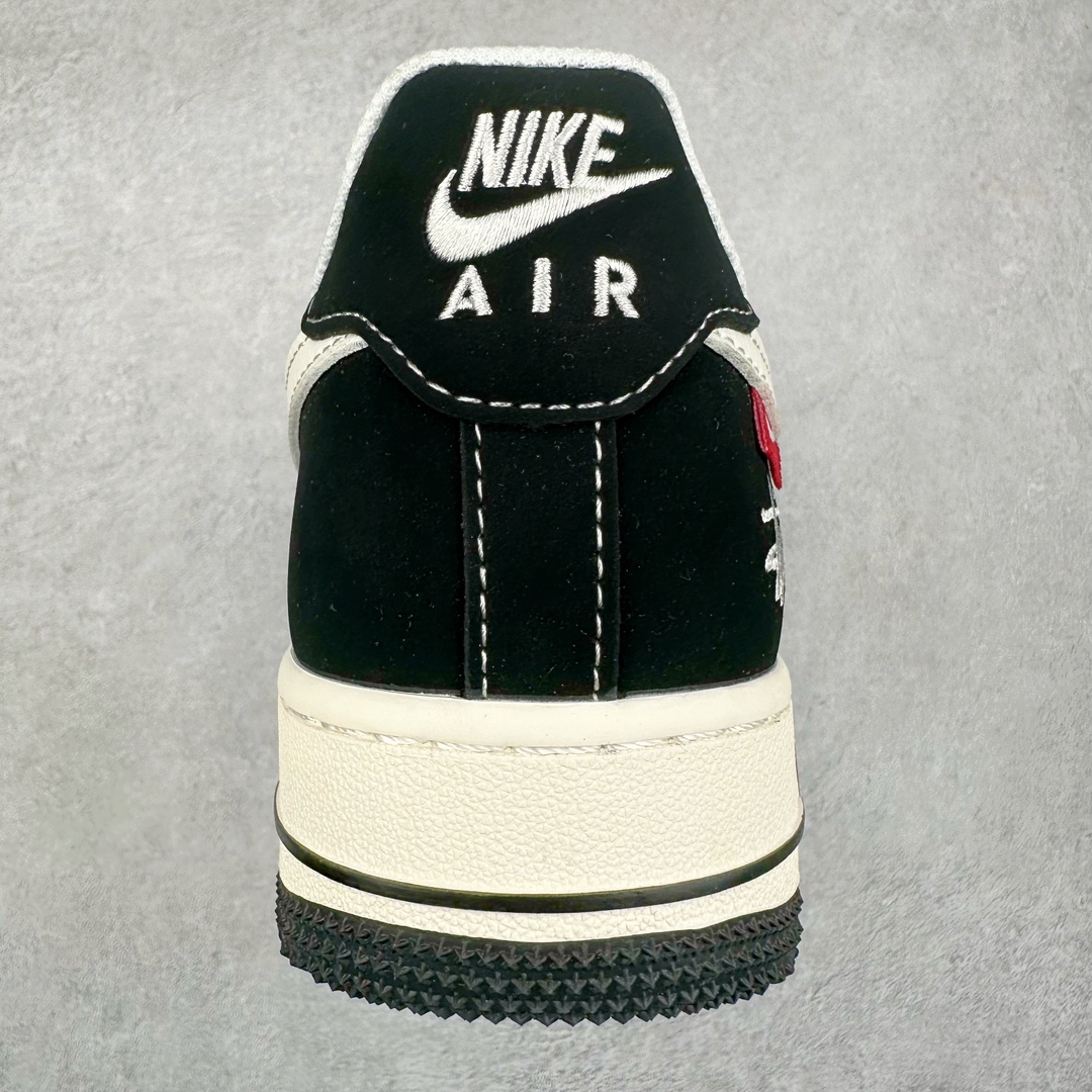 图片[8]-NK Air Force 1´07 Low 空军一号低帮百搭休闲运动板鞋 SJ6698-014 柔软、弹性十足的缓震性能和出色的中底设计 横跨复古与现代的外型结合 造就出风靡全球 三十多年的Force 1 直到今天还深受青睐 尺码：36 36.5 37.5 38 38.5 39 40 40.5 41 42 42.5 43 44 44.5 45-选品中心