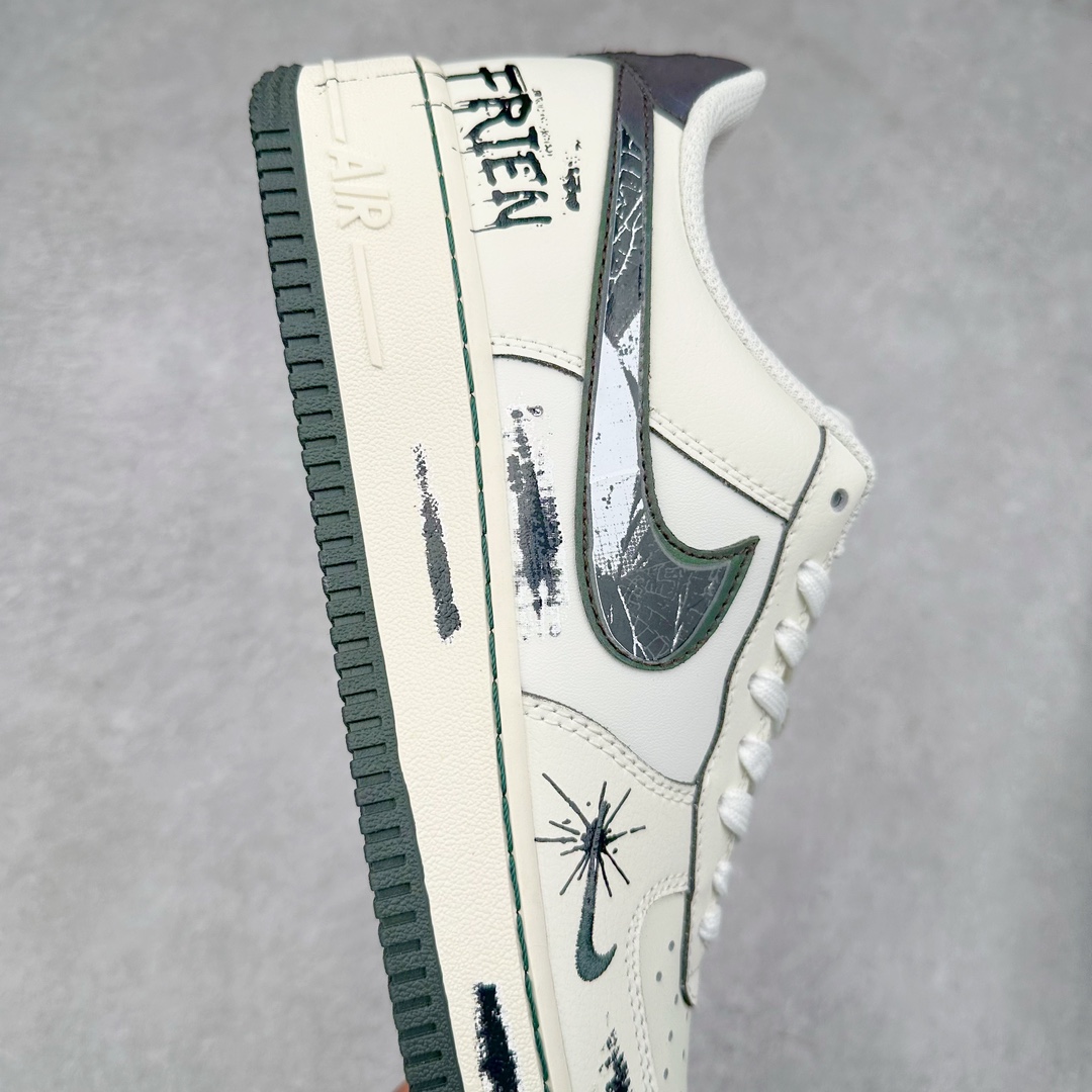 图片[6]-NK Air Force 1´07 Low 空军一号低帮百搭休闲运动板鞋 FB1893-999 柔软、弹性十足的缓震性能和出色的中底设计 横跨复古与现代的外型结合 造就出风靡全球 三十多年的Force 1 直到今天还深受青睐 尺码：36 36.5 37.5 38 38.5 39 40 40.5 41 42 42.5 43 44 44.5 45-选品中心