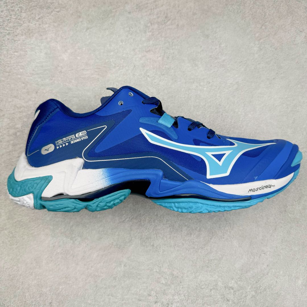 图片[7]-Mizuno Wave Lightning Z8 美津浓舒适百搭减震防滑低帮训练鞋 男女同款 美津浓（Mizuno），是日本美津浓株式会社于1906年创立的运动品牌，经过一个多世纪的不断努力现已成为世界著名的运动器具、服装和鞋类生产商。美津浓力求服务于各类运动项目，并竭力使运动生活更加愉快和振奋。产品种类齐全，覆盖几乎全部主要运动项目，达到30万多个品类。尺码：36 36.5 37.5 38 38.5 39 40 40.5 41 42 42.5 43 44 44.5 45-选品中心