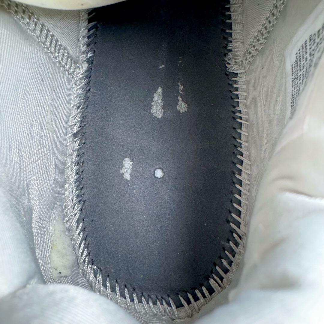 图片[10]-＃灭世/Max NK LeBron James 詹姆斯21代签名实战篮球鞋 FV2346-001 采用覆层翻滚的皮革鞋面 上面覆盖着柔和的色调 柔和的薰衣草色调沿着椭圆形鞋带和鞋舌结构得到进一步使用 而引人注目的“Melon Tint”对比放大了球状轮廓的斜线、鞋舌标签标志和最中间的蕾丝环 尺码：39 40 40.5 41 42 42.5 43 44 44.5 45 46 47.5-选品中心