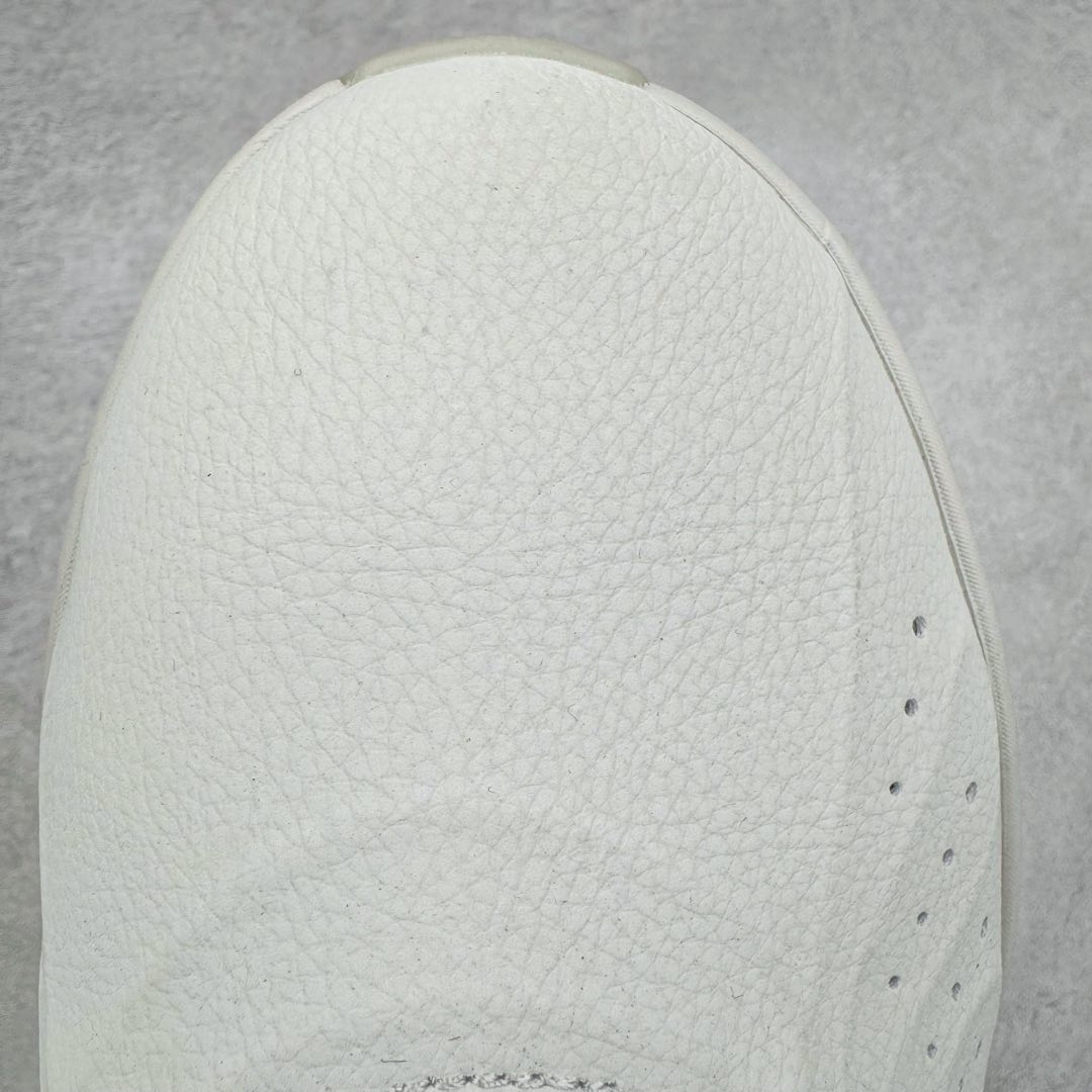 图片[16]-＃灭世/Max NK LeBron James 詹姆斯21代签名实战篮球鞋 FV2346-001 采用覆层翻滚的皮革鞋面 上面覆盖着柔和的色调 柔和的薰衣草色调沿着椭圆形鞋带和鞋舌结构得到进一步使用 而引人注目的“Melon Tint”对比放大了球状轮廓的斜线、鞋舌标签标志和最中间的蕾丝环 尺码：39 40 40.5 41 42 42.5 43 44 44.5 45 46 47.5-选品中心