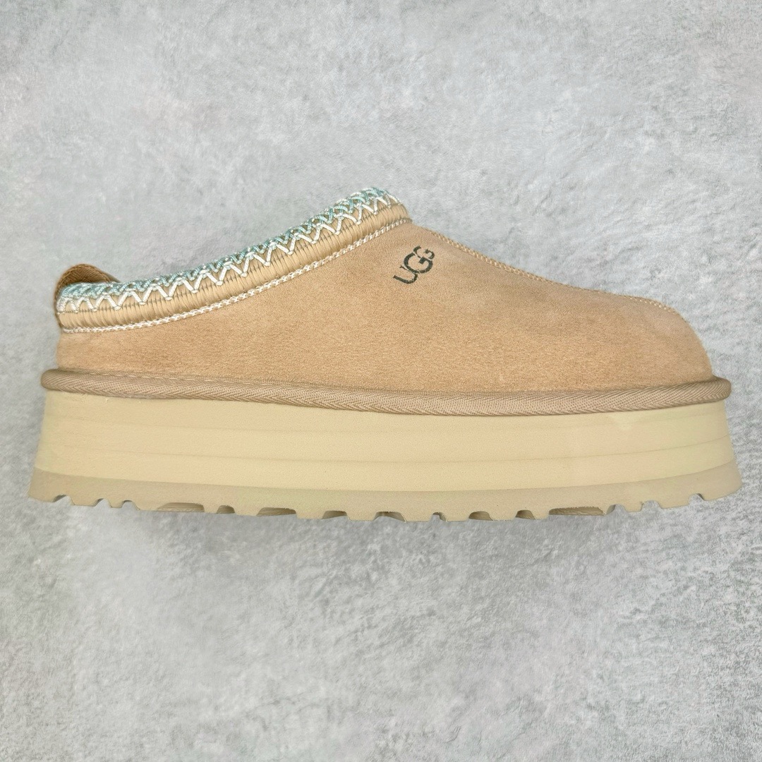 图片[9]-＃桑坡UGG盲盒福利 UGG 经典秋冬羊皮毛一体雪地靴 白菜价亏本清仓套现转新款 机不可失 好好把握 随机一双 只选尺码 商品款式均为上架顶级款式 保证稳赚不赔 无通货 无烂货 会有轻微瑕疵的情况 友情提醒 买到是亏还是赚 每个人定义不同福袋闷包理论上和赌博心理相同玩的就是惊喜 玩的就是心跳活动商品无严重质量问题不退换 桑坡大厂直供 隆丰A级澳洲进口羊皮毛一体 完全遵循ZP工艺流程 代工厂原厂版师 秉承无原鞋不开发选择 注重每一处细节 市面最正版型 TREADLITE\\\”轻翼\\\”科技外底 轻便/耐用/柔韧/桩型 翻毛皮鞋面 细腻亲肤再生聚酯纤维滚边 舒适易打理 保暖性佳 UGG plush™ 里衬和内底 茸软亲肤 舒适暖足 经典鞋型搭配轻盈厚底 稳稳拿捏秋冬出街时髦造型 Treadlite by UGG 轻翼大底 轻盈缓震 为双足减负 舒适轻便 助你轻松畅玩整天 尺码：35 36 37 38 39 40-选品中心