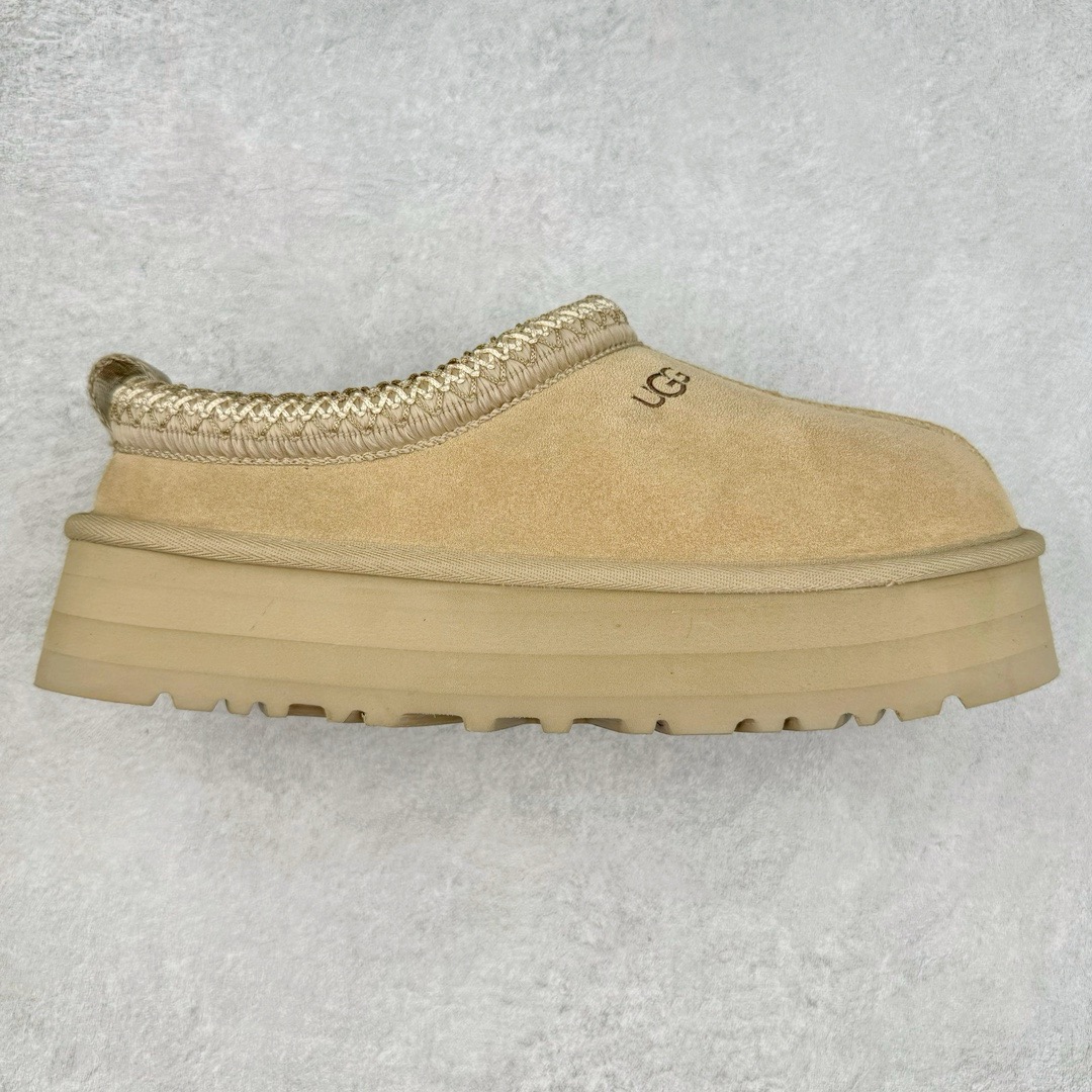 图片[7]-＃桑坡UGG盲盒福利 UGG 经典秋冬羊皮毛一体雪地靴 白菜价亏本清仓套现转新款 机不可失 好好把握 随机一双 只选尺码 商品款式均为上架顶级款式 保证稳赚不赔 无通货 无烂货 会有轻微瑕疵的情况 友情提醒 买到是亏还是赚 每个人定义不同福袋闷包理论上和赌博心理相同玩的就是惊喜 玩的就是心跳活动商品无严重质量问题不退换 桑坡大厂直供 隆丰A级澳洲进口羊皮毛一体 完全遵循ZP工艺流程 代工厂原厂版师 秉承无原鞋不开发选择 注重每一处细节 市面最正版型 TREADLITE\\\”轻翼\\\”科技外底 轻便/耐用/柔韧/桩型 翻毛皮鞋面 细腻亲肤再生聚酯纤维滚边 舒适易打理 保暖性佳 UGG plush™ 里衬和内底 茸软亲肤 舒适暖足 经典鞋型搭配轻盈厚底 稳稳拿捏秋冬出街时髦造型 Treadlite by UGG 轻翼大底 轻盈缓震 为双足减负 舒适轻便 助你轻松畅玩整天 尺码：35 36 37 38 39 40-选品中心