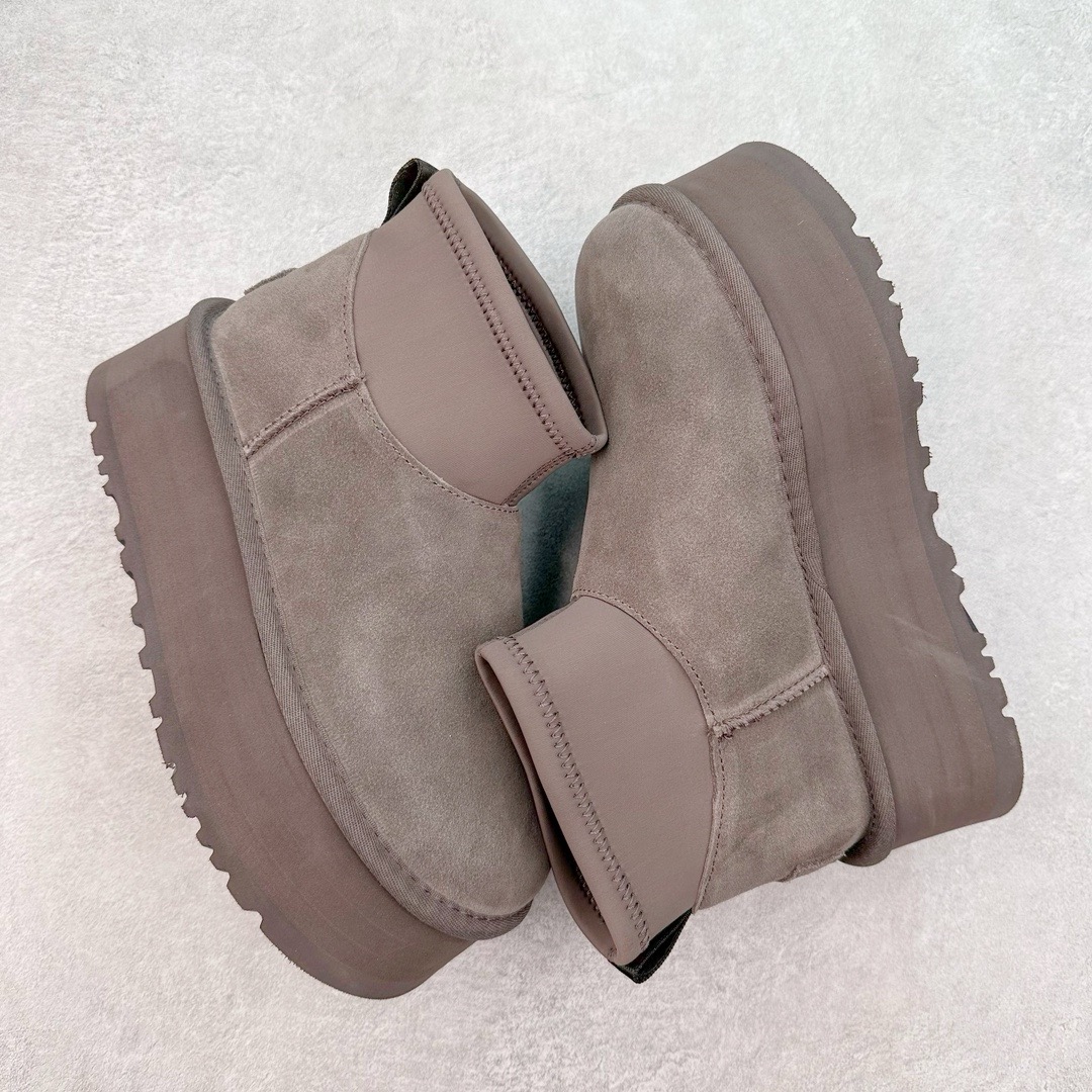 图片[3]-＃桑坡UGG盲盒福利 UGG 经典秋冬羊皮毛一体雪地靴 白菜价亏本清仓套现转新款 机不可失 好好把握 随机一双 只选尺码 商品款式均为上架顶级款式 保证稳赚不赔 无通货 无烂货 会有轻微瑕疵的情况 友情提醒 买到是亏还是赚 每个人定义不同福袋闷包理论上和赌博心理相同玩的就是惊喜 玩的就是心跳活动商品无严重质量问题不退换 桑坡大厂直供 隆丰A级澳洲进口羊皮毛一体 完全遵循ZP工艺流程 代工厂原厂版师 秉承无原鞋不开发选择 注重每一处细节 市面最正版型 TREADLITE\\\”轻翼\\\”科技外底 轻便/耐用/柔韧/桩型 翻毛皮鞋面 细腻亲肤再生聚酯纤维滚边 舒适易打理 保暖性佳 UGG plush™ 里衬和内底 茸软亲肤 舒适暖足 经典鞋型搭配轻盈厚底 稳稳拿捏秋冬出街时髦造型 Treadlite by UGG 轻翼大底 轻盈缓震 为双足减负 舒适轻便 助你轻松畅玩整天 尺码：35 36 37 38 39 40-选品中心