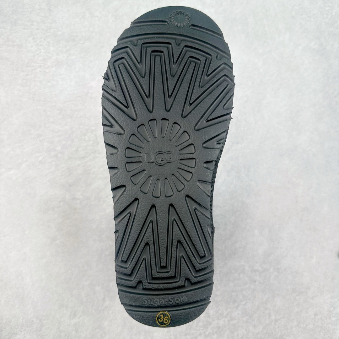 图片[9]-＃桑坡UGG盲盒福利 UGG 经典秋冬羊皮毛一体雪地靴 白菜价亏本清仓套现转新款 机不可失 好好把握 随机一双 只选尺码 商品款式均为上架顶级款式 保证稳赚不赔 无通货 无烂货 会有轻微瑕疵的情况 友情提醒 买到是亏还是赚 每个人定义不同福袋闷包理论上和赌博心理相同玩的就是惊喜 玩的就是心跳活动商品无严重质量问题不退换 桑坡大厂直供 隆丰A级澳洲进口羊皮毛一体 完全遵循ZP工艺流程 代工厂原厂版师 秉承无原鞋不开发选择 注重每一处细节 市面最正版型 TREADLITE\\\”轻翼\\\”科技外底 轻便/耐用/柔韧/桩型 翻毛皮鞋面 细腻亲肤再生聚酯纤维滚边 舒适易打理 保暖性佳 UGG plush™ 里衬和内底 茸软亲肤 舒适暖足 经典鞋型搭配轻盈厚底 稳稳拿捏秋冬出街时髦造型 Treadlite by UGG 轻翼大底 轻盈缓震 为双足减负 舒适轻便 助你轻松畅玩整天 尺码：35 36 37 38 39 40-选品中心