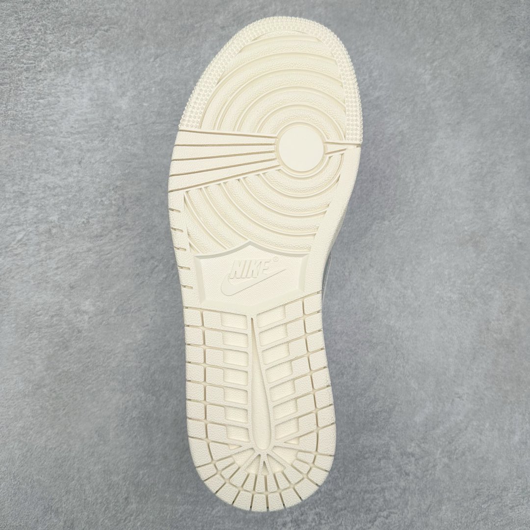 图片[9]-TS x Air Jordan AJ1 Low 倒钩低帮联名定制配色 CF3688-055 原厂内置气垫魔块 A模大底 头层小牛皮 鞋舌AJ原厂专用牛津布+AJ专用反口珍珠布+原厂无杂质高弹内里海棉+特殊封边弹力鞋带 尺码：36 36.5 37.5 38 38.5 39 40 40.5 41 42 42.5 43 44 44.5 45 46 47.5-选品中心