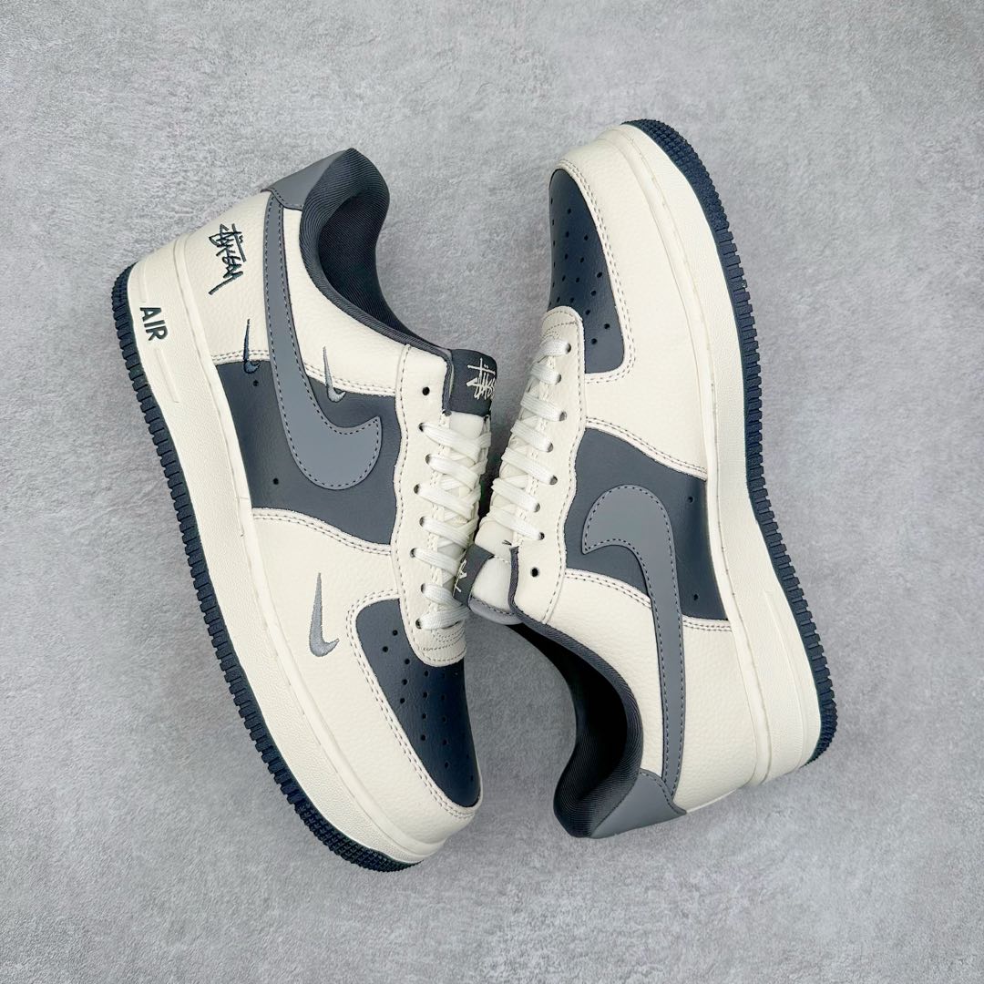 图片[3]-NK Air Force 1´07 Low 空军一号低帮百搭休闲运动板鞋 KK1988-037 柔软、弹性十足的缓震性能和出色的中底设计 横跨复古与现代的外型结合 造就出风靡全球 三十多年的Force 1 直到今天还深受青睐 尺码：36 36.5 37.5 38 38.5 39 40 40.5 41 42 42.5 43 44 44.5 45-选品中心