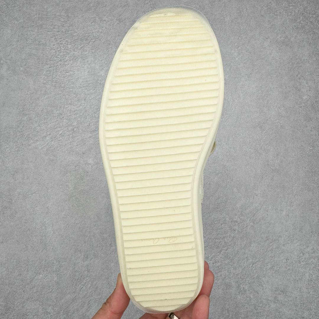 图片[9]-＃DG纯原 Rick Owens Edfu 瑞克·欧文斯高帮皮面时尚运动板鞋 奶白 二级市场已经7K以上 平台客户随意卖四位数 RO广东原厂出品 纯原天花板 原版一比一复刻 冲正绝不翻车 还原度达到百分之98以上 原楦开发纸版版型 ZP拆解原版1：1复模裁片纸版 力求做到0错位 这样才能达到和zp一致的鞋型味道 采用进口cnc数控机床开发对版独家tpu奶香大底 区别于市场所有版本 zp同源全头层粒面小牛皮 达到和zp一致手感 原厂进口细纹布 万邦订购原厂高弹粉红色海绵 内里搭配软质细腻羊皮 TPU高密度大底 软硬度透光度高已经测试和原版一致 尺码：36 37 38 39 40 41 42 43 44 45 46-选品中心