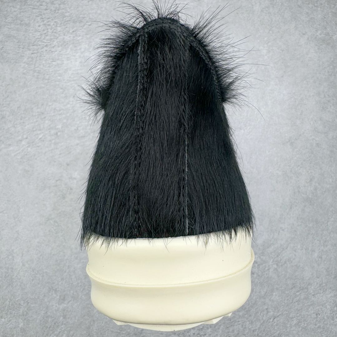 图片[8]-＃DG纯原 Rick Owens Drkshdw 瑞克·欧文斯低帮时尚运动板鞋 马毛黑白 二级市场已经7K以上 平台客户随意卖四位数 RO广东原厂出品 纯原天花板 原版一比一复刻 冲正绝不翻车 还原度达到百分之98以上 原楦开发纸版版型 ZP拆解原版1：1复模裁片纸版 力求做到0错位 这样才能达到和zp一致的鞋型味道 采用进口cnc数控机床开发对版独家tpu奶香大底 区别于市场所有版本 zp同源全头层粒面小牛皮 达到和zp一致手感 原厂进口细纹布 万邦订购原厂高弹粉红色海绵 内里搭配软质细腻羊皮 TPU高密度大底 软硬度透光度高已经测试和原版一致 尺码：36 37 38 39 40 41 42 43 44 45 46-选品中心