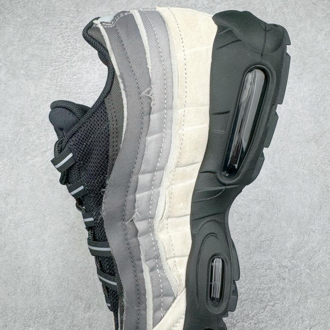 图片[7]-＃GX纯原 CDG x NK Air Max 95 联名复古减震防滑低帮气垫跑步鞋 黑白灰 CU8406-101 鞋款设计灵感源于人体构造 中底设计基于人体的脊柱构造 是整体设计的核心 尼龙孔眼代表了肋骨 而分层式面板和网眼象征着肌肉纤维和肉体组织 Air Max 95采用了两个独立的吹塑成型的Air-Sole单元 并首次在前掌使用可视化气垫设计 Swoosh logo夜当作一个 点符号放在了鞋子的后帮位置 20年的发展让 AIR MAX 95有了不同的故事 20年后再度面向世人的时候 焕然一新的面貌 让人有了另外一种清新脱俗的感觉 尺码：40 40.5 41 42 42.5 43 44 44.5 45 45.5 46 47.5 48.5-选品中心
