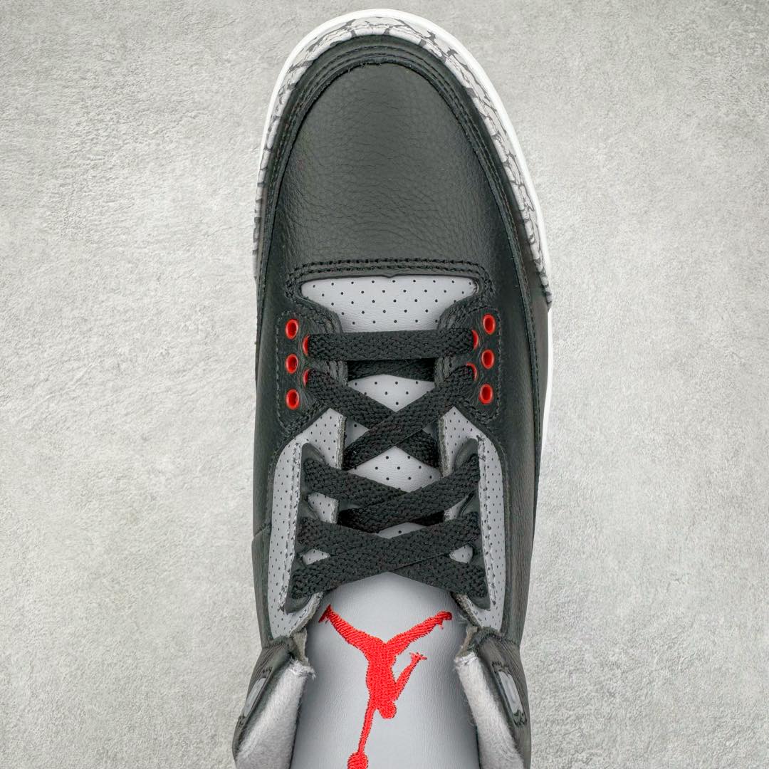 图片[4]-＃Lw纯原 Air Jordan AJ3 Retro 复刻黑水泥 DN3707-010 圈内最强三代系列 匠心打造 开发时长超过半年 目前可过各类鉴定或无法鉴定 裸鞋随便操作 全套原纸板楦头开发 原厂大底磨具加持立体防滑纹理 原装可视Air Sole气垫 原汁原味最完美的三代版型 唯一正确鞋头趴度弧度高度鞋身腰线 原厂TPU彩虹扎染后跟饰片 正确内里反口里网布 皮料菱角分明不变形无多余毛边 广东原厂zp同批次手工大底描漆拉丝 市场唯一原厂鞋扣模具 原厂织唛标 原厂飞人电绣工艺 尾指中部跳三针 独家绑鞋带手法 印刷中底布 四线拉帮 米色美纹纸贴合固定 进口港宝加持 后跟自然饱满 全鞋荧光划线卡点 追求极致完美 每一双都是工艺品 多重QC质检 超越公司货的品控标准 实实在在的免检产品 尺码：36 36.5 37.5 38 38.5 39 40 40.5 41 42 42.5 43 44 44.5 45 45.5 46 47.5 48.5-选品中心