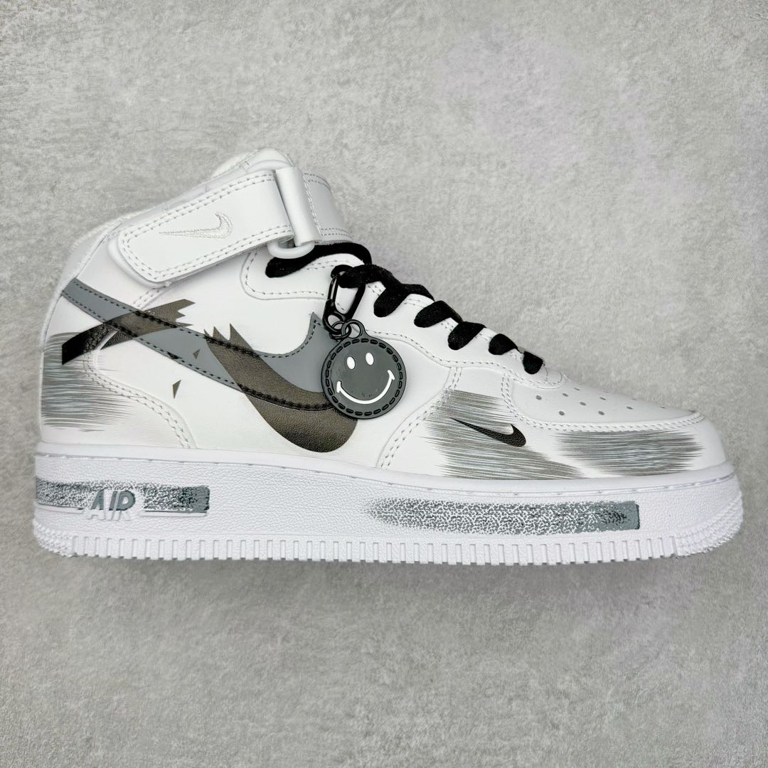 NK Air Force 1 Mid 空军一号中帮高帮百搭休闲运动板鞋 ZH0316-053 柔软、弹性十足的缓震性能和出色的中底设计 横跨复古与现代的外型结合 造就出风靡全球三十多年的Force 1 尺码：36 36.5 37.5 38 38.5 39 40 40.5 41 42 42.5 43 44 44.5 45-选品中心