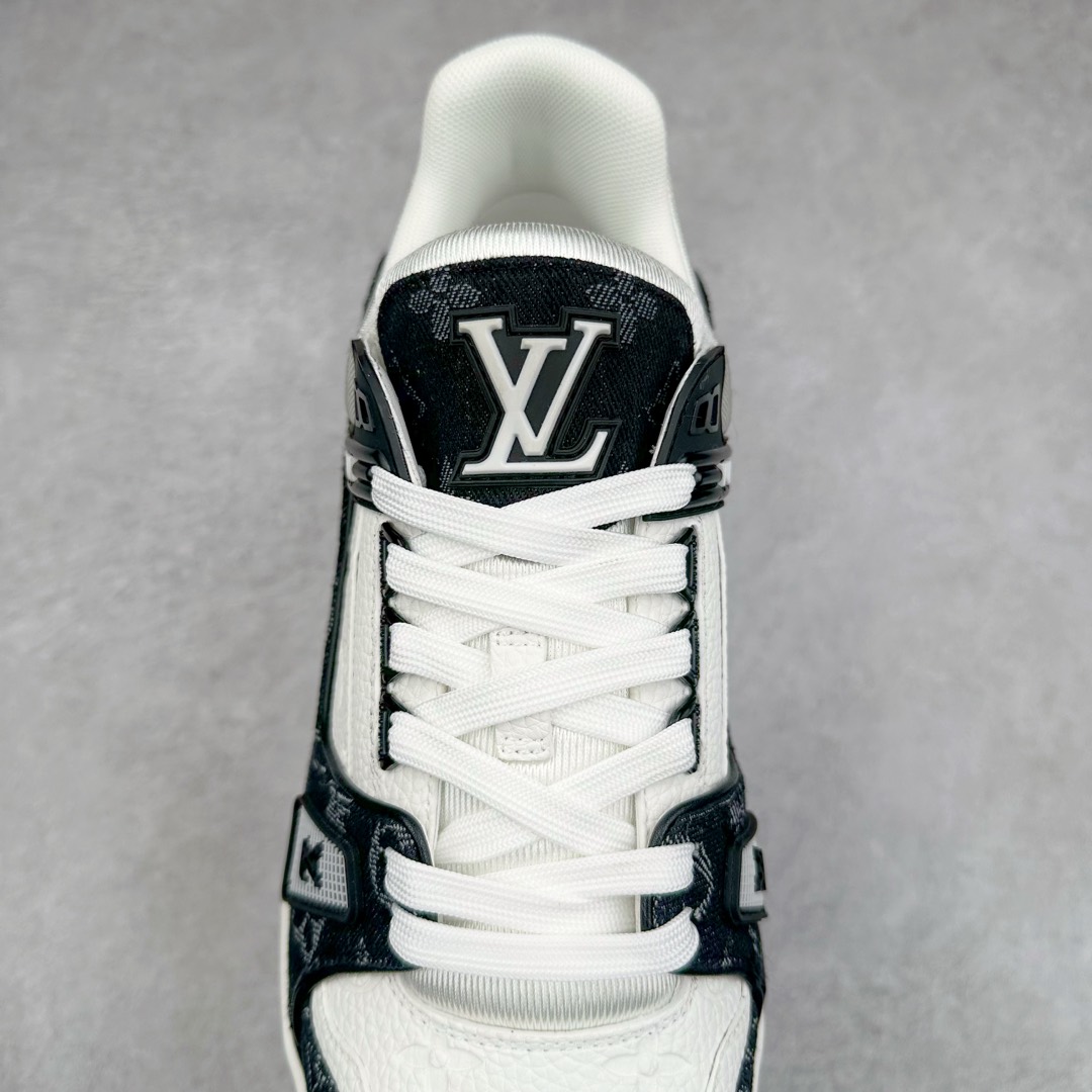 图片[5]-＃K1 Louis Vuitton Trainer lv时装走秀运动鞋 完美鞋型超高的清洁度 零毛边线头瑕疵 全套原楦原纸版原鞋开模 全网最具灵魂的版型 正确原装黄色鞋盒 正确中底印花 鞋面印花3D高频深度立体 全鞋电脑针车 紧密相连 针距密度一致 环保乳胶注塑鞋垫 厚度脚感还原原版 皮面裁剪部位 统一油边封口工艺 原装橡胶大底含胶量大底组合零偏差 专柜全套包装 防尘袋 说明书 质保卡 男女鞋 尺码：35 36 37 38 39 40 41 42 43 44 45-选品中心