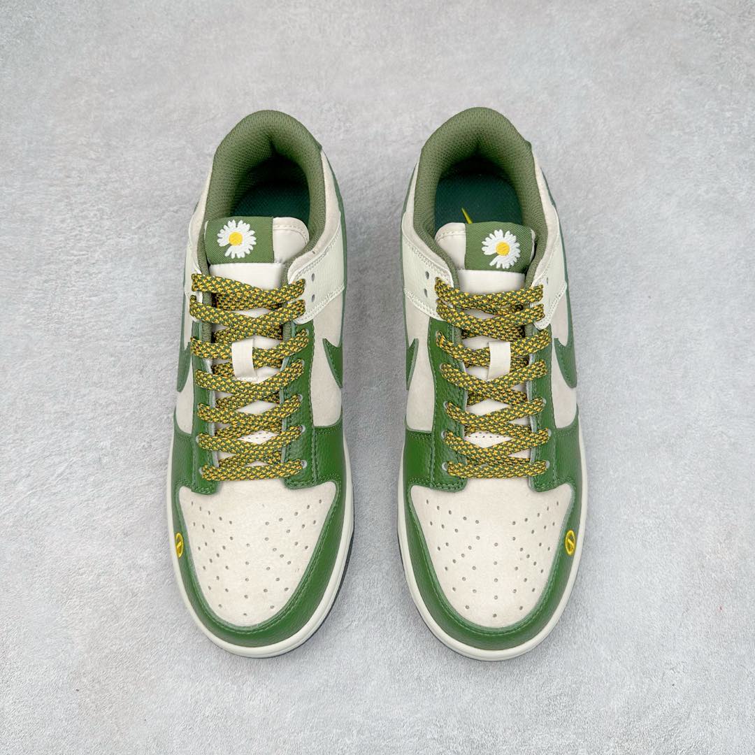 图片[2]-NK Dunk Low 定制配色 DJ2024-072 大厂出品 极力推荐 原装头层材料 独家版型蒸餾加工帶來的是更好的视觉和脚感体验大厂纯原品质出货 清洁度 电绣工艺 皮料切割干净无任何毛边 细节完美 尺码：36 36.5 37.5 38 38.5 39 40 40.5 41 42 42.5 43 44 44.5 45-选品中心
