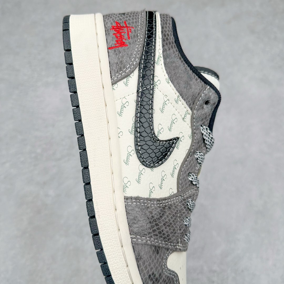 图片[6]-TS x Air Jordan AJ1 Low 倒钩低帮联名定制配色 FC1688-202 原厂内置气垫魔块 A模大底 头层小牛皮 鞋舌AJ原厂专用牛津布+AJ专用反口珍珠布+原厂无杂质高弹内里海棉+特殊封边弹力鞋带 尺码：36 36.5 37.5 38 38.5 39 40 40.5 41 42 42.5 43 44 44.5 45 46 47.5-选品中心