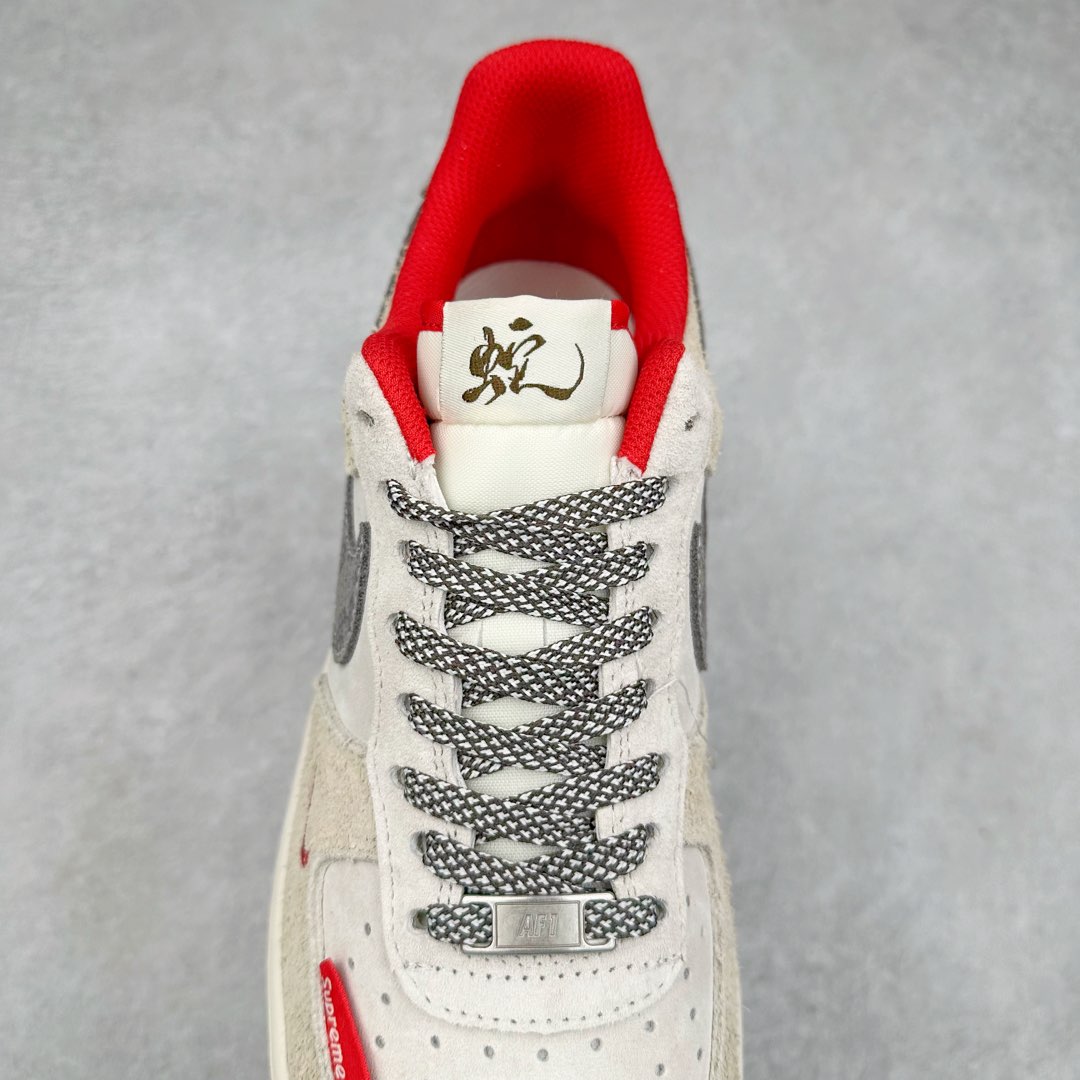 图片[5]-NK Air Force 1´07 Low 空军一号低帮百搭休闲运动板鞋 DM6688-010 柔软、弹性十足的缓震性能和出色的中底设计 横跨复古与现代的外型结合 造就出风靡全球 三十多年的Force 1 直到今天还深受青睐 尺码：36 36.5 37.5 38 38.5 39 40 40.5 41 42 42.5 43 44 44.5 45-选品中心