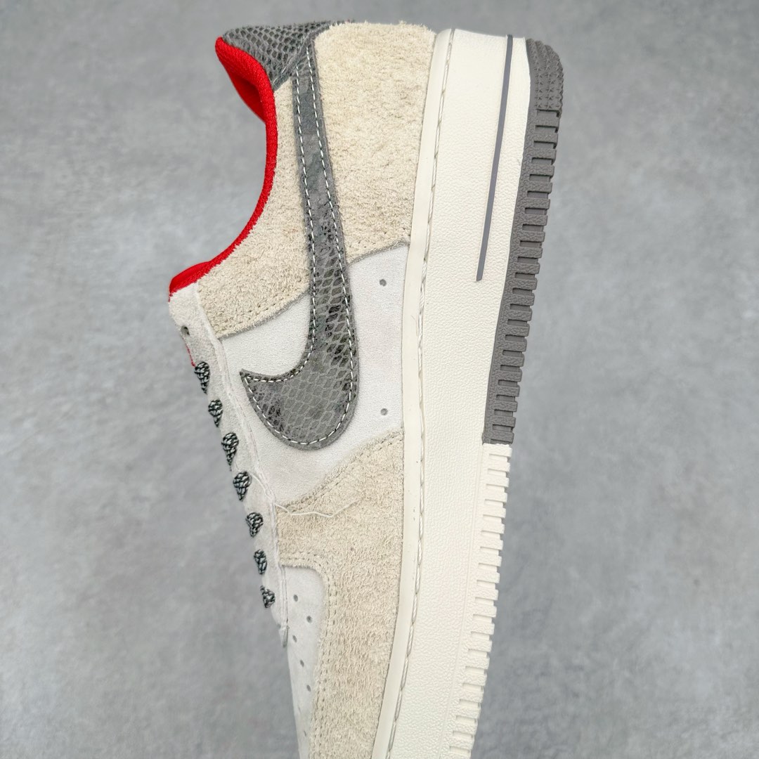 图片[7]-NK Air Force 1´07 Low 空军一号低帮百搭休闲运动板鞋 DM6688-010 柔软、弹性十足的缓震性能和出色的中底设计 横跨复古与现代的外型结合 造就出风靡全球 三十多年的Force 1 直到今天还深受青睐 尺码：36 36.5 37.5 38 38.5 39 40 40.5 41 42 42.5 43 44 44.5 45-选品中心