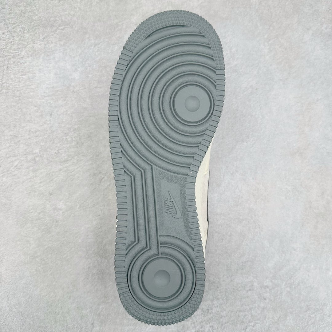 图片[9]-NK Air Force 1´07 Low 空军一号低帮百搭休闲运动板鞋 DF0188-023 柔软、弹性十足的缓震性能和出色的中底设计 横跨复古与现代的外型结合 造就出风靡全球 三十多年的Force 1 直到今天还深受青睐 尺码：36 36.5 37.5 38 38.5 39 40 40.5 41 42 42.5 43 44 44.5 45-选品中心