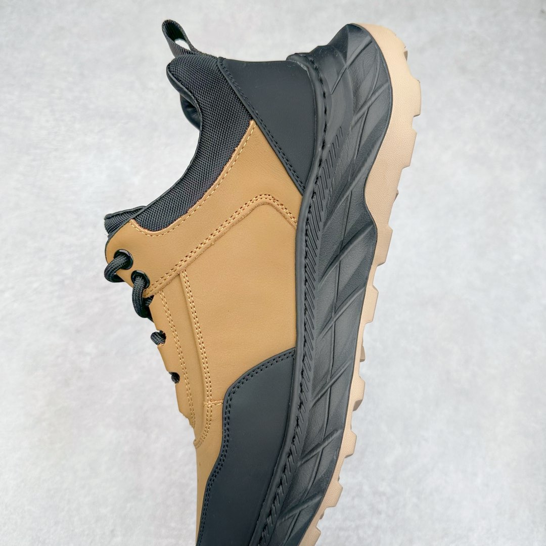 图片[7]-Ecco爱步男鞋新款运动鞋 跑鞋厚底增高老爹鞋 驱动系列全新款式 拼色拼接鞋面 时尚有型 牛皮与纺织品拼接 脚感舒适 出街有型 贴心套脚系带设计 舒适包裹双足 柔软细腻，亲肤透气 以摩托车粗犷胎纹为灵感 PU大底提供牵引性和支撑性 耐磨防滑提升稳定性 轻盈鞋底 舒适耐穿 户外出行 肆意洒脱 尺码：38 39 40 41 42 43 44（皮鞋码）-选品中心