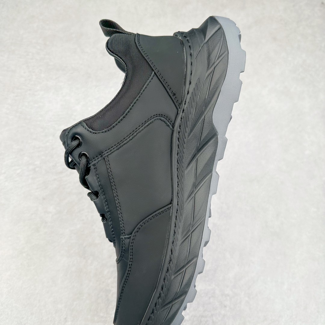 图片[7]-Ecco爱步男鞋新款运动鞋 跑鞋厚底增高老爹鞋 驱动系列全新款式 拼色拼接鞋面 时尚有型 牛皮与纺织品拼接 脚感舒适 出街有型 贴心套脚系带设计 舒适包裹双足 柔软细腻，亲肤透气 以摩托车粗犷胎纹为灵感 PU大底提供牵引性和支撑性 耐磨防滑提升稳定性 轻盈鞋底 舒适耐穿 户外出行 肆意洒脱 尺码：38 39 40 41 42 43 44（皮鞋码）-选品中心