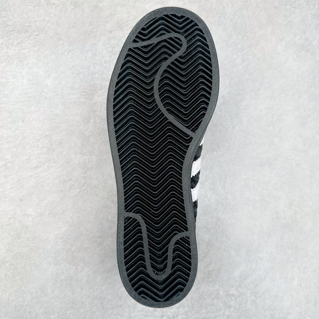 图片[9]-AD Originals Superstar 经典复古贝壳头板鞋 JR7978 诞生于1969年 是第一双将全皮面鞋 身与橡胶鞋头结合在一起的低帮篮球鞋 Superstar最开始 是作为高帮篮球鞋Pro Model的低帮版本而出现的 但因为其独特和醒目的橡胶鞋头造型而让大家熟知 被大家形象地称为\\\”shelltoe\\\”贝壳头 在70年代的美国职业篮球场上 接近3/4的NBA球员都将这双Superstar作为场上用鞋 80年代之后 经过不断的改良和发展 Superstar逐渐成为横跨时装、音乐、街头文化、休闲和运动等各大领域的时尚潮鞋 尺码：36 36.5 37 38 38.5 39 40 40.5 41 42 42.5 43 44 44.5 45-选品中心