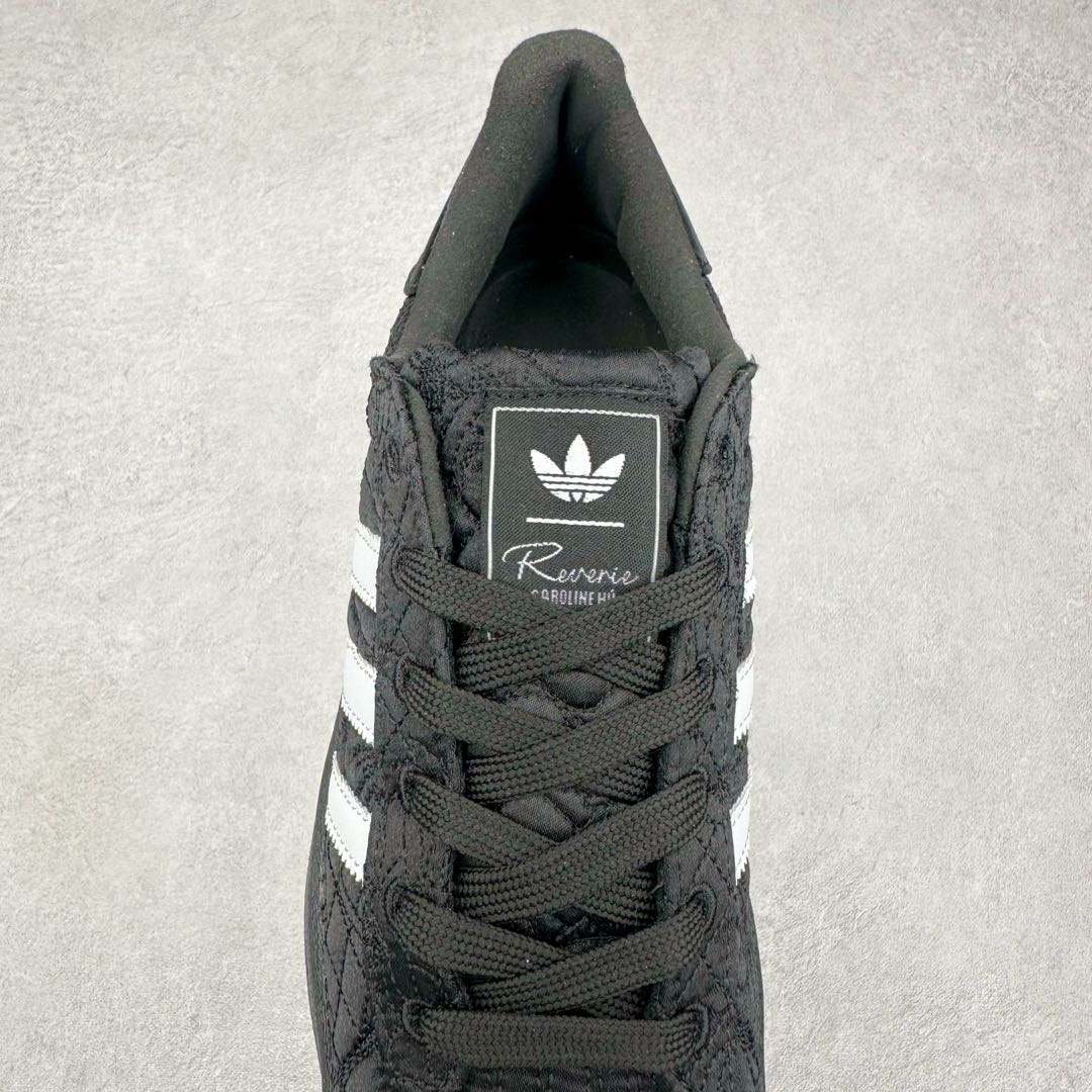 图片[5]-AD Originals Superstar 经典复古贝壳头板鞋 JR7978 诞生于1969年 是第一双将全皮面鞋 身与橡胶鞋头结合在一起的低帮篮球鞋 Superstar最开始 是作为高帮篮球鞋Pro Model的低帮版本而出现的 但因为其独特和醒目的橡胶鞋头造型而让大家熟知 被大家形象地称为\\\”shelltoe\\\”贝壳头 在70年代的美国职业篮球场上 接近3/4的NBA球员都将这双Superstar作为场上用鞋 80年代之后 经过不断的改良和发展 Superstar逐渐成为横跨时装、音乐、街头文化、休闲和运动等各大领域的时尚潮鞋 尺码：36 36.5 37 38 38.5 39 40 40.5 41 42 42.5 43 44 44.5 45-选品中心