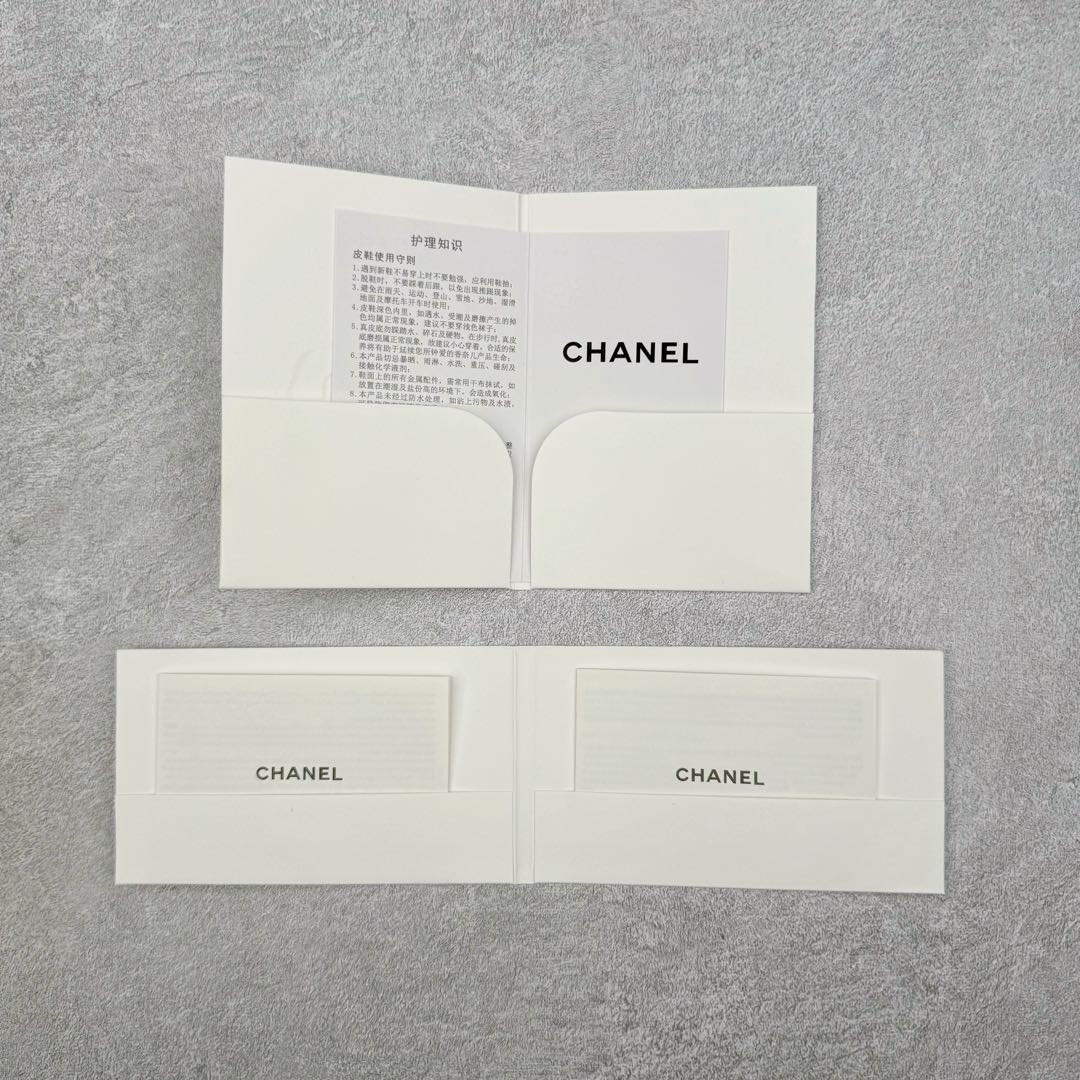 图片[22]-＃GD广顶 CHANEL香奈儿 24S德训鞋平底系带圆头菱格风四季休闲百搭款 原版开模 凹凸感超强 线条紧致🎀全新礼盒包装 细节拉满 环保太空革组合呼吸网织布鞋面材质 欧索莱环保去臭环型组合鞋垫 采用进口TPU大底 官方同步2024 最新礼盒包装 尺码：35 36 37 38 39 40-选品中心