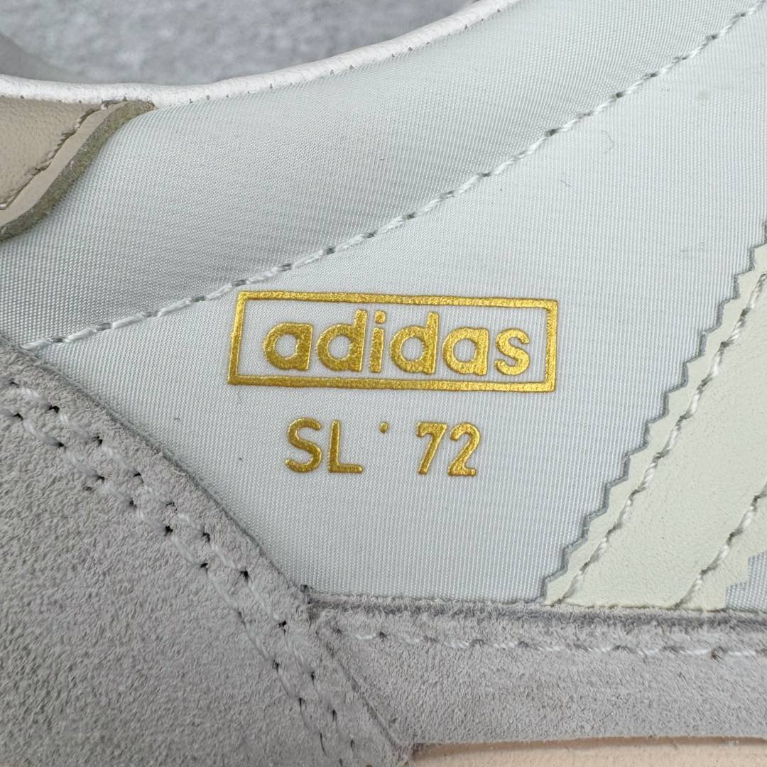 图片[19]-＃CS AD Wmns SL72 OG 系列德训足球风百搭低帮休闲运动板鞋 JI2491 采用高弹EVA+MODEL+RB三层组合底 区别市面RB一体大底 三层组合鞋底重量与原鞋一致 Originals 将有「T 头鞋」造型的诞生于 1972 年的 SL72 鞋款复刻带回 各位买鞋又有新选择了 1972 年 SL72 问世后 引领了后来阿迪达斯的跑鞋发展方向 其中「SL」代表了 Super Light 彰显了产品轻便的特性 1972 年 SL72 问世后 引领了后来阿迪达斯的跑鞋发展方向 其中「SL」代表了 Super Light 彰显了产品轻便的特性 这次 Originals 延续其轻质经典的基因 带来男女两款 SL72 男生款带来 SL72 RS 鞋型 RS 意为 Reshaped（重塑）鞋款在保留了经典的外观基础上 在尼龙材质里增加了填充物 使鞋型更加挺立和饱满 鞋头则更加圆润 鞋底的 EVA 材质则增加了鞋款的高度 女生款则带来 SL72 OG W 鞋型 OG 顾名思义则是致敬经典款式 相较于 RS（Reshaped）鞋款 鞋身更加纤细 其整体鞋身轮廓、线条、细节、材质上尊崇 70 年代 SL72 的设计 还原经典味道 尺码：36 36⅔ 37⅓ 38 38⅔ 39⅓ 40 40⅔ 41⅓ 42 42⅔ 43⅓ 44 44⅔ 45-选品中心