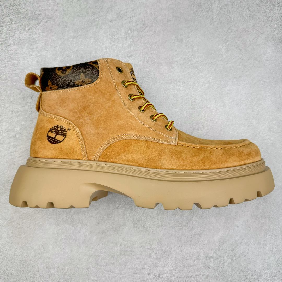 Lv x Timberland Lv联名添柏岚大黄靴 顶奢流量品牌与时代经典的结合之作 #代购专供品质 高弹Modern 外置防滑橡塑发泡超轻大底 系带设计 穿脱十分方便 采用TPU模压定型真皮鞋面材质#EVA轻翼科技外底具有防滑,耐磨和良好的弹性 Pharrell Williams充分发挥了作为Louis Vuitton创意总监的角色 这款鞋重新定义了 6英寸大黄靴的经典设计 致敬1996年Grandmaster Flash经典黄靴造型 原厂五金鞋带扣 工艺全新升级 中山大厂代工 原单进口皮料 独立私模大底，正确logo， 原装一致头层磨砂皮 搭配经典老花领口 全新原厂包装鞋盒 市场独家供应 尺码：38-44（皮鞋码）-选品中心