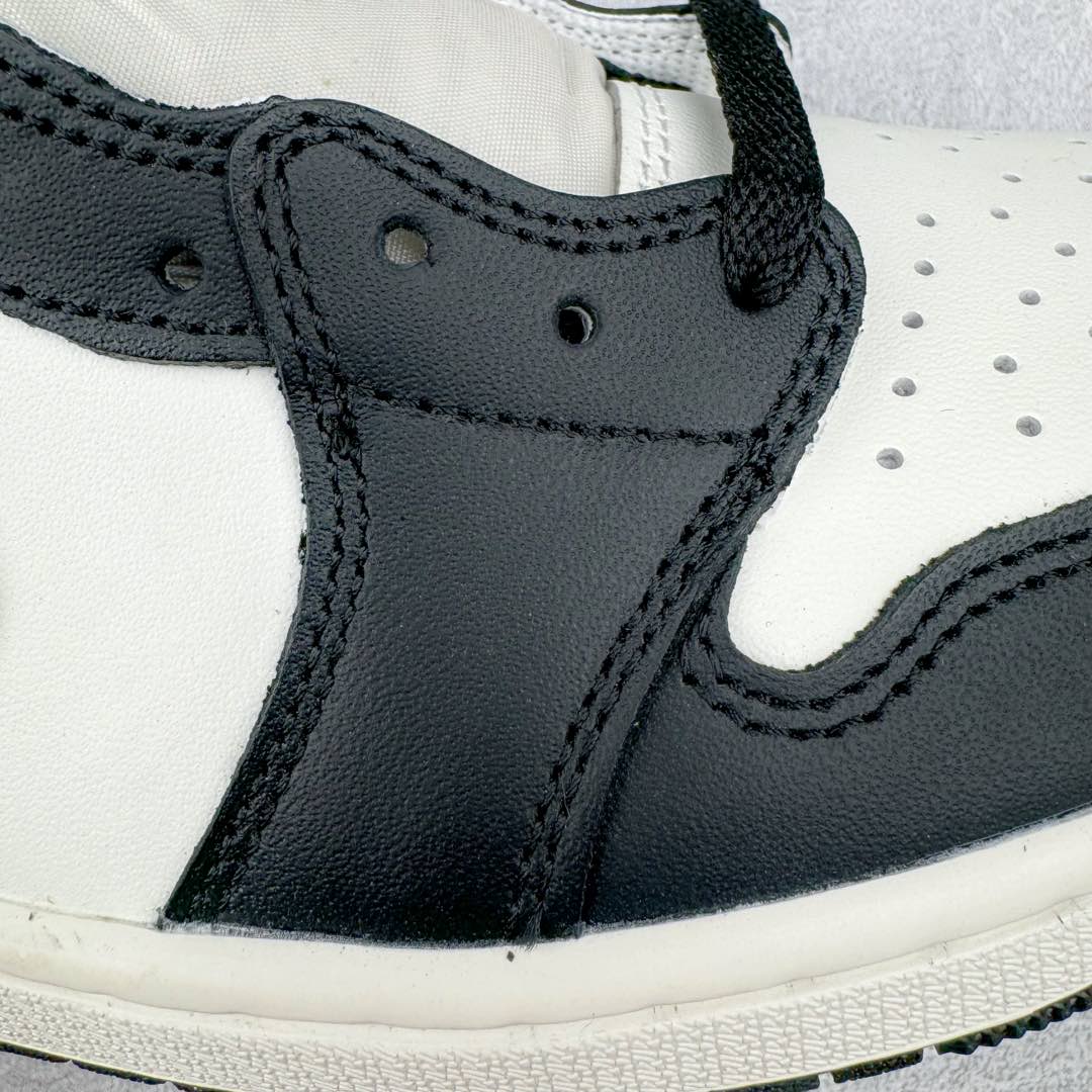 图片[17]-＃KZ神版莞产 Air Jordan AJ1 Retro Low OG 低帮 黑棕摩卡 CZ0790-102 全系列配色 外贸特供批次 新配色不断更新开发 市场中端王者 全套原纸板楦头开发 确保原汁原味 完美呈现一代版型 一比一鞋头弧度高度鞋身弧度 此版本只针对中端市场 细节品控鞋型随意秒杀市面同价位 鞋型完美 不臃肿别扭 头层皮料加持 用料绝不含糊 进口玻璃冲刀皮料裁剪零毛边 电脑针车工艺 超高鞋面清洁度 最高QC检验标准 控制溢胶瑕疵 原盒原配 飞翼3D高频深度立体 工艺方面大到整体鞋型 漏斗收腰 底线拉帮 LOGO立体程度 小到针眼排布 载片对称 冲孔效果 鞋标规范 鞋垫背胶等等 无一不是口碑收割 每双都是一个回头客 尺码：36 36.5 37.5 38 38.5 39 40 40.5 41 42 42.5 43 44 44.5 45 46 47.5-选品中心