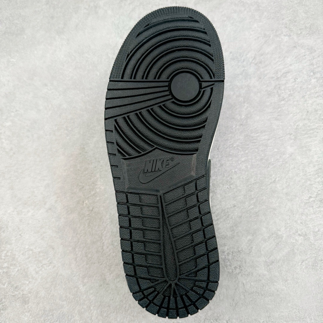 图片[9]-＃KZ神版莞产 Air Jordan AJ1 Retro Low OG 低帮 黑棕摩卡 CZ0790-102 全系列配色 外贸特供批次 新配色不断更新开发 市场中端王者 全套原纸板楦头开发 确保原汁原味 完美呈现一代版型 一比一鞋头弧度高度鞋身弧度 此版本只针对中端市场 细节品控鞋型随意秒杀市面同价位 鞋型完美 不臃肿别扭 头层皮料加持 用料绝不含糊 进口玻璃冲刀皮料裁剪零毛边 电脑针车工艺 超高鞋面清洁度 最高QC检验标准 控制溢胶瑕疵 原盒原配 飞翼3D高频深度立体 工艺方面大到整体鞋型 漏斗收腰 底线拉帮 LOGO立体程度 小到针眼排布 载片对称 冲孔效果 鞋标规范 鞋垫背胶等等 无一不是口碑收割 每双都是一个回头客 尺码：36 36.5 37.5 38 38.5 39 40 40.5 41 42 42.5 43 44 44.5 45 46 47.5-选品中心