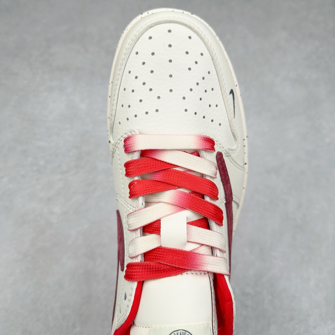 图片[4]-TS x Air Jordan AJ1 Low 倒钩低帮联名定制配色 CF3688-077 原厂内置气垫魔块 A模大底 头层小牛皮 鞋舌AJ原厂专用牛津布+AJ专用反口珍珠布+原厂无杂质高弹内里海棉+特殊封边弹力鞋带 尺码：36 36.5 37.5 38 38.5 39 40 40.5 41 42 42.5 43 44 44.5 45 46 47.5-选品中心