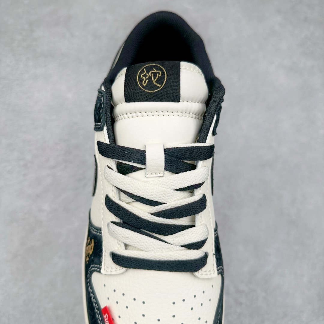 图片[5]-NK Dunk Low 定制配色 XS1086-016 大厂出品 极力推荐 原装头层材料 独家版型蒸餾加工帶來的是更好的视觉和脚感体验大厂纯原品质出货 清洁度 电绣工艺 皮料切割干净无任何毛边 细节完美 尺码：36 36.5 37.5 38 38.5 39 40 40.5 41 42 42.5 43 44 44.5 45-选品中心