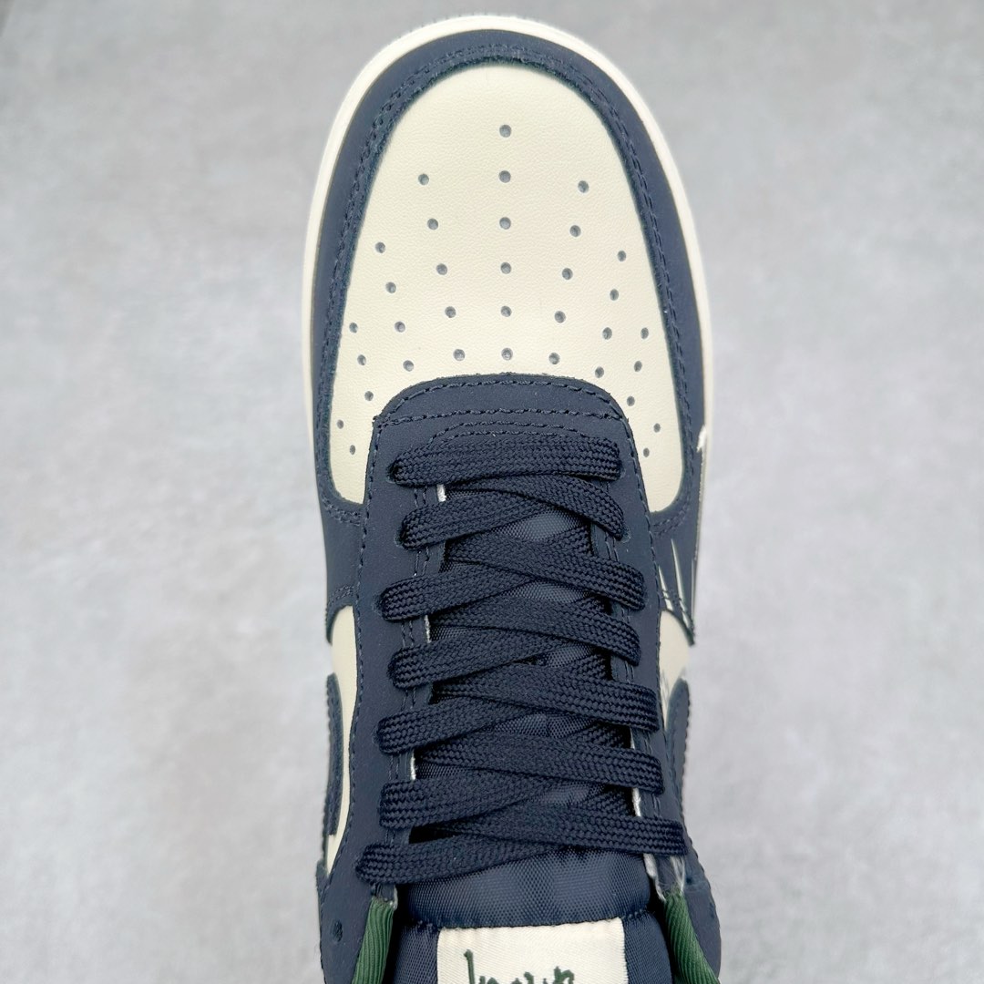 图片[4]-NK Air Force 1´07 Low 空军一号低帮百搭休闲运动板鞋 KK1988-040 柔软、弹性十足的缓震性能和出色的中底设计 横跨复古与现代的外型结合 造就出风靡全球 三十多年的Force 1 直到今天还深受青睐 尺码：36 36.5 37.5 38 38.5 39 40 40.5 41 42 42.5 43 44 44.5 45-选品中心