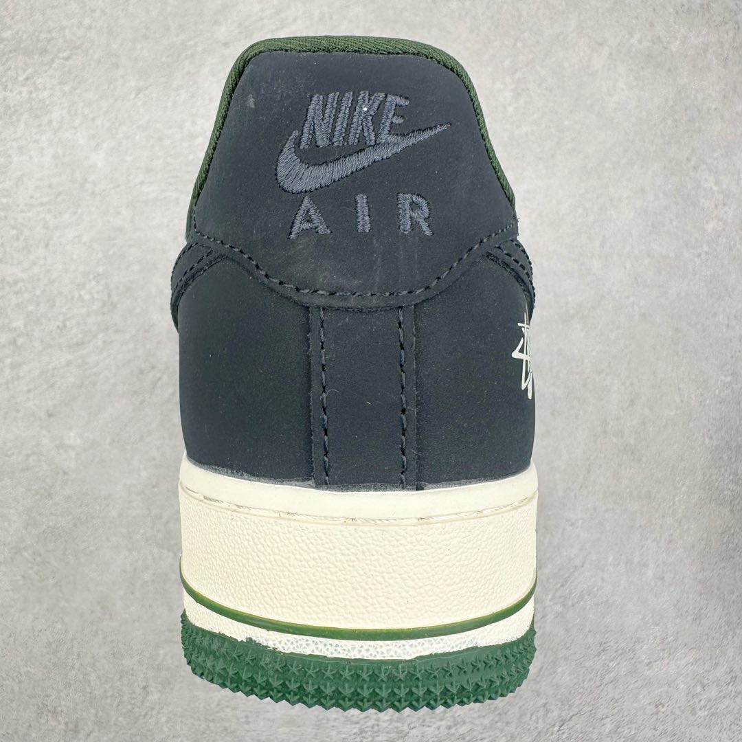 图片[8]-NK Air Force 1´07 Low 空军一号低帮百搭休闲运动板鞋 KK1988-040 柔软、弹性十足的缓震性能和出色的中底设计 横跨复古与现代的外型结合 造就出风靡全球 三十多年的Force 1 直到今天还深受青睐 尺码：36 36.5 37.5 38 38.5 39 40 40.5 41 42 42.5 43 44 44.5 45-选品中心