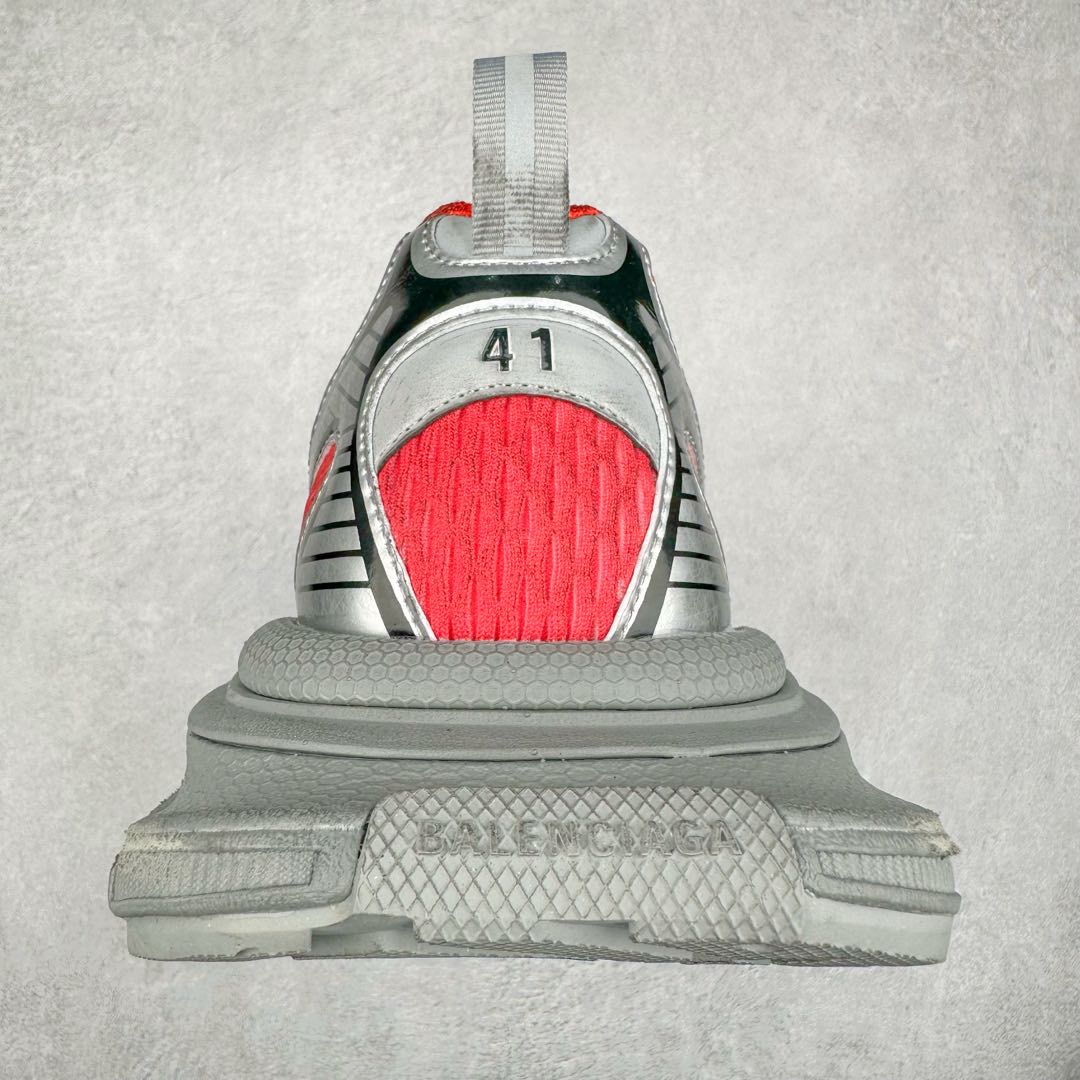 图片[8]-＃JC BALENCIAGA 3XL Sneakers 巴黎世家十代网布系带低帮走秀复古老爹鞋 全套原纸板楦头开发 最原汁原味的灵魂版型 全鞋荧光划线卡点 胶水把控整洁度追求极致完美 每一双都是工艺品 多重QC质检 超越公司货的品控标准 实实在在的免检产品 原盒原配 正确字体电绣 粗细、位置、大小正确 侧边TPU 透气孔匹配意产原版 正确分离大底 TPU软底 原版一致大底LOGO 立体感十足 原厂皮料水洗做旧 采购原厂网纱 不含皮革 网布材料和聚氨酯 磨损效果 鞋头边缘和后帮 Balenciaga 徽标 鞋面和后跟凸印尺码 鞋舌 3XL 橡胶品牌标识和反光细节 鞋帮拉袢和鞋舌拉祥 配反光细节 备用鞋带在鞋履前侧 可在穿着前取下 便于不同造型搭配 正常尺码 尺码：35 36 37 38 39 40 41 42 43 44 45 46-选品中心