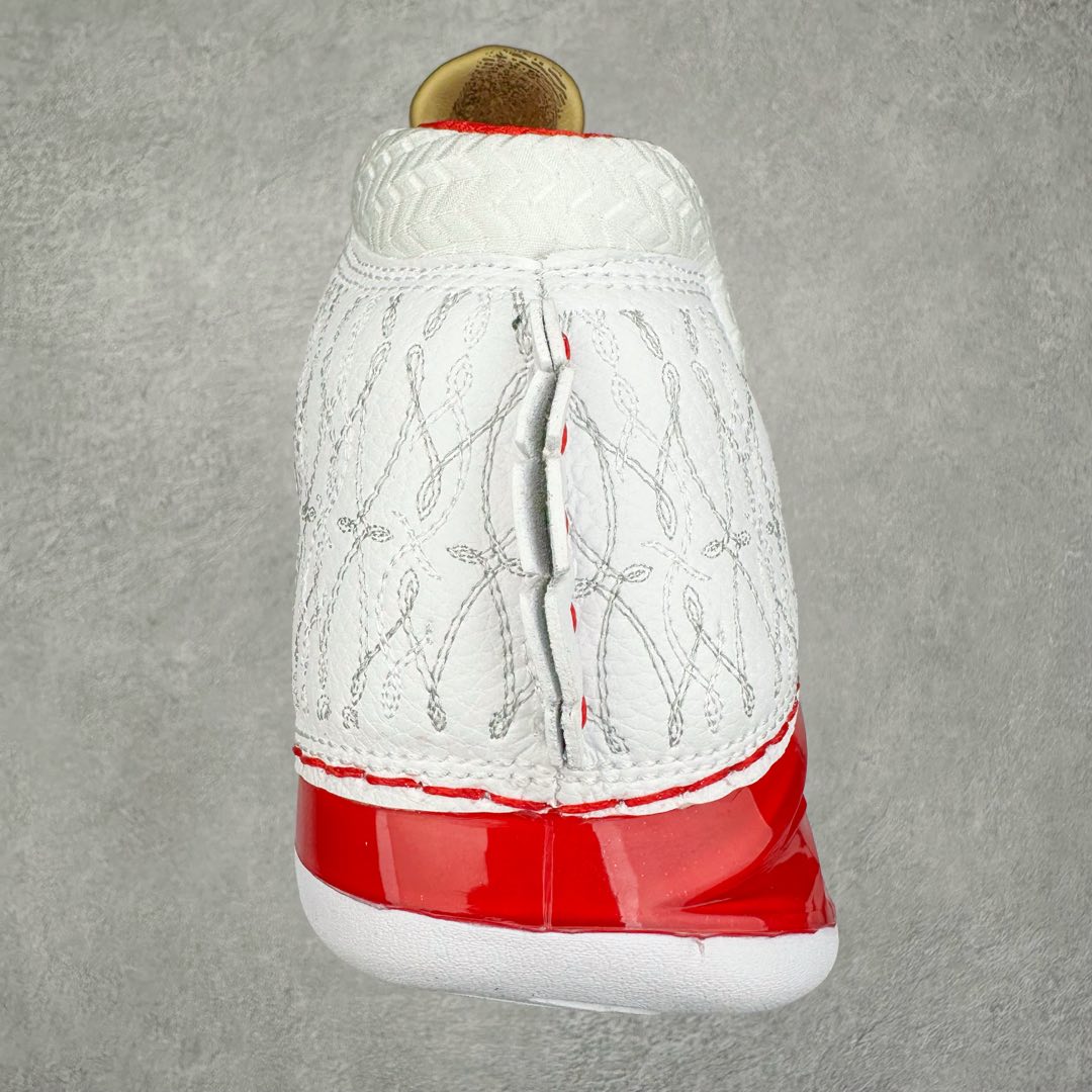 图片[8]-Air Jordan XX3 OG 迈克尔·乔丹高帮复古休闲文化运动篮球鞋 318376-161 原楦开发版型 采用厚实荔枝纹仿牛皮组合牛剖革鞋面材质 中底搭载仿塑纤中板缓震 缜密中底拉帮工艺 搭载一次压模成形 Phylon中底 外置高性能环抱式TPU组合防滑耐磨橡胶大底 AJ23在诞生以前被称为AJ系列最后一代以数字命名的球鞋 所以在设计上格外用心 体现出绅士的儒雅风格 鞋舌上带有雕花细节设计 大面积TPU稳定托盘 鞋面缝有三维走线 鞋头有MJ本人签名印字 Phylon中底 全掌Zoom Air缓震科技 外底纹路为MJ本人放大的指纹 尺码：40 40.5 41 42 42.5 43 44 44.5 45 46 47.5-选品中心