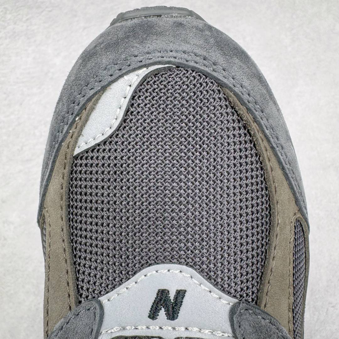 图片[19]-＃GT纯原 New Balance M2002R 新百伦潮流复古织物皮革减震防滑耐磨轻便低帮跑步鞋 基于市场现有版本全新升级调整 NB市场最强产物 全套原楦原纸板原厂数据开发 全鞋电脑针车加持 原厂网布 原装进口头层翻毛皮料正确绒感卡色 正确中底拉帮中底网布细节 一比一手工擦旧效果 冲裁组合 匠心打造 耗时两个月开发完成 工艺极其复杂难度可想而知 新开独立私模大底 全网唯一正确做旧组合大底 高端零售专供产物 尺码：36 37 37.5 38 38.5 39.5 40 40.5 41.5 42 42.5 43 44 44.5 45 45.5 46.5-选品中心