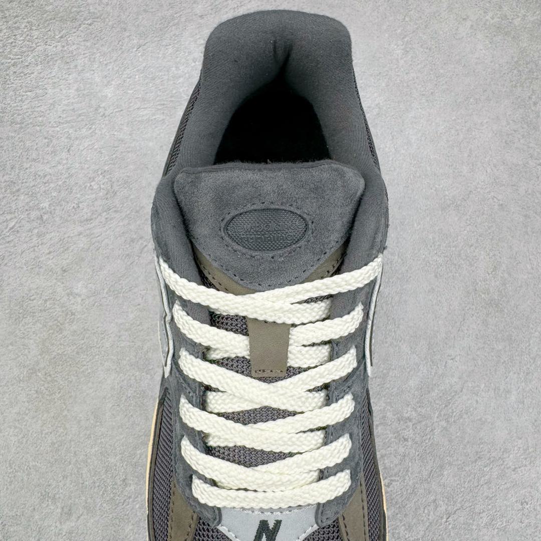 图片[5]-＃GT纯原 New Balance M2002R 新百伦潮流复古织物皮革减震防滑耐磨轻便低帮跑步鞋 基于市场现有版本全新升级调整 NB市场最强产物 全套原楦原纸板原厂数据开发 全鞋电脑针车加持 原厂网布 原装进口头层翻毛皮料正确绒感卡色 正确中底拉帮中底网布细节 一比一手工擦旧效果 冲裁组合 匠心打造 耗时两个月开发完成 工艺极其复杂难度可想而知 新开独立私模大底 全网唯一正确做旧组合大底 高端零售专供产物 尺码：36 37 37.5 38 38.5 39.5 40 40.5 41.5 42 42.5 43 44 44.5 45 45.5 46.5-选品中心