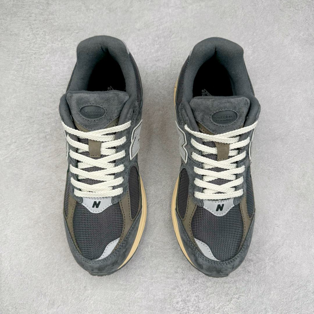 图片[2]-＃GT纯原 New Balance M2002R 新百伦潮流复古织物皮革减震防滑耐磨轻便低帮跑步鞋 基于市场现有版本全新升级调整 NB市场最强产物 全套原楦原纸板原厂数据开发 全鞋电脑针车加持 原厂网布 原装进口头层翻毛皮料正确绒感卡色 正确中底拉帮中底网布细节 一比一手工擦旧效果 冲裁组合 匠心打造 耗时两个月开发完成 工艺极其复杂难度可想而知 新开独立私模大底 全网唯一正确做旧组合大底 高端零售专供产物 尺码：36 37 37.5 38 38.5 39.5 40 40.5 41.5 42 42.5 43 44 44.5 45 45.5 46.5-选品中心
