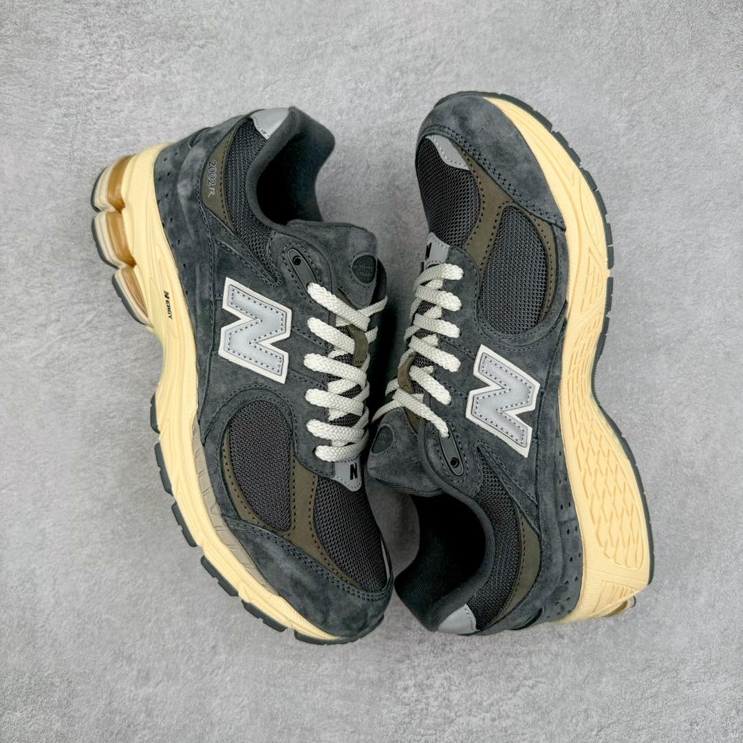 图片[3]-＃GT纯原 New Balance M2002R 新百伦潮流复古织物皮革减震防滑耐磨轻便低帮跑步鞋 基于市场现有版本全新升级调整 NB市场最强产物 全套原楦原纸板原厂数据开发 全鞋电脑针车加持 原厂网布 原装进口头层翻毛皮料正确绒感卡色 正确中底拉帮中底网布细节 一比一手工擦旧效果 冲裁组合 匠心打造 耗时两个月开发完成 工艺极其复杂难度可想而知 新开独立私模大底 全网唯一正确做旧组合大底 高端零售专供产物 尺码：36 37 37.5 38 38.5 39.5 40 40.5 41.5 42 42.5 43 44 44.5 45 45.5 46.5-选品中心