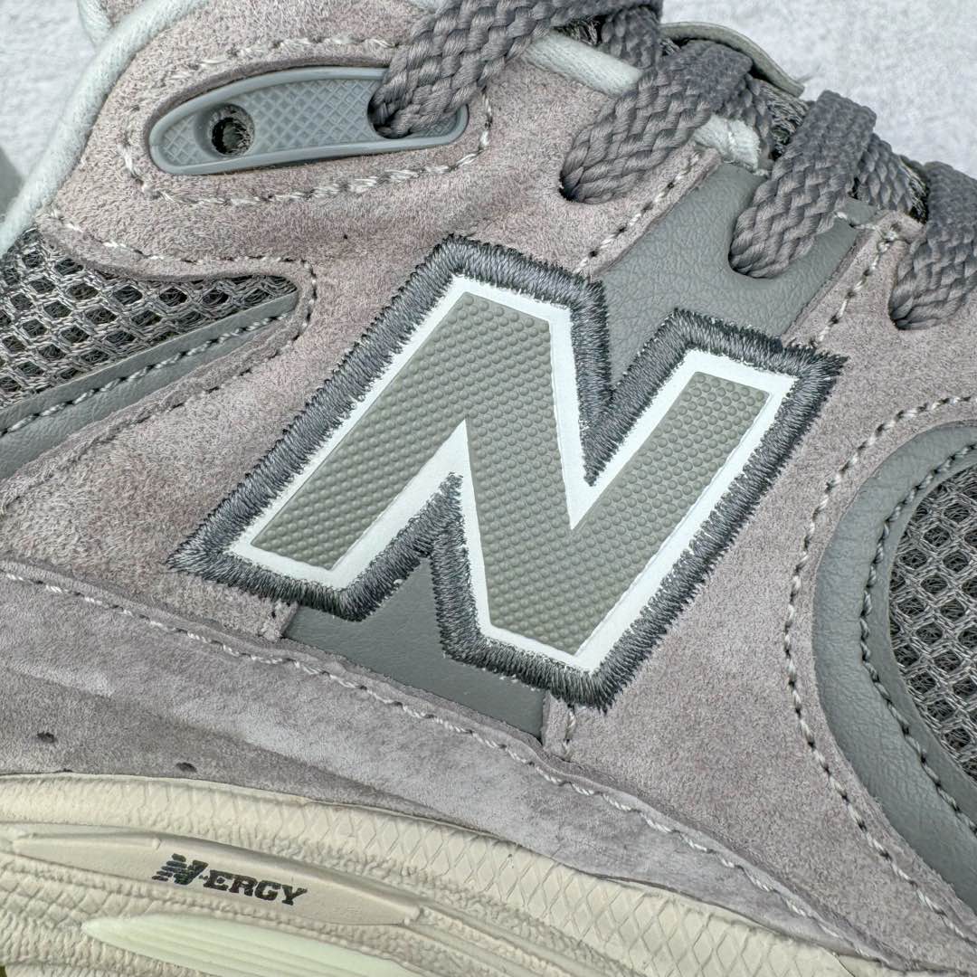 图片[16]-＃GT纯原 New Balance M2002R 新百伦潮流复古织物皮革减震防滑耐磨轻便低帮跑步鞋 基于市场现有版本全新升级调整 NB市场最强产物 全套原楦原纸板原厂数据开发 全鞋电脑针车加持 原厂网布 原装进口头层翻毛皮料正确绒感卡色 正确中底拉帮中底网布细节 一比一手工擦旧效果 冲裁组合 匠心打造 耗时两个月开发完成 工艺极其复杂难度可想而知 新开独立私模大底 全网唯一正确做旧组合大底 高端零售专供产物 尺码：36 37 37.5 38 38.5 39.5 40 40.5 41.5 42 42.5 43 44 44.5 45 45.5 46.5-选品中心