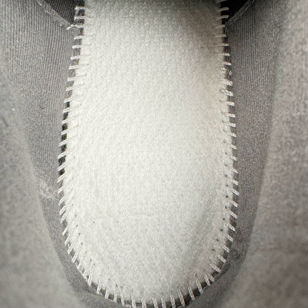 图片[10]-＃GT纯原 New Balance M2002R 新百伦潮流复古织物皮革减震防滑耐磨轻便低帮跑步鞋 基于市场现有版本全新升级调整 NB市场最强产物 全套原楦原纸板原厂数据开发 全鞋电脑针车加持 原厂网布 原装进口头层翻毛皮料正确绒感卡色 正确中底拉帮中底网布细节 一比一手工擦旧效果 冲裁组合 匠心打造 耗时两个月开发完成 工艺极其复杂难度可想而知 新开独立私模大底 全网唯一正确做旧组合大底 高端零售专供产物 尺码：36 37 37.5 38 38.5 39.5 40 40.5 41.5 42 42.5 43 44 44.5 45 45.5 46.5-选品中心