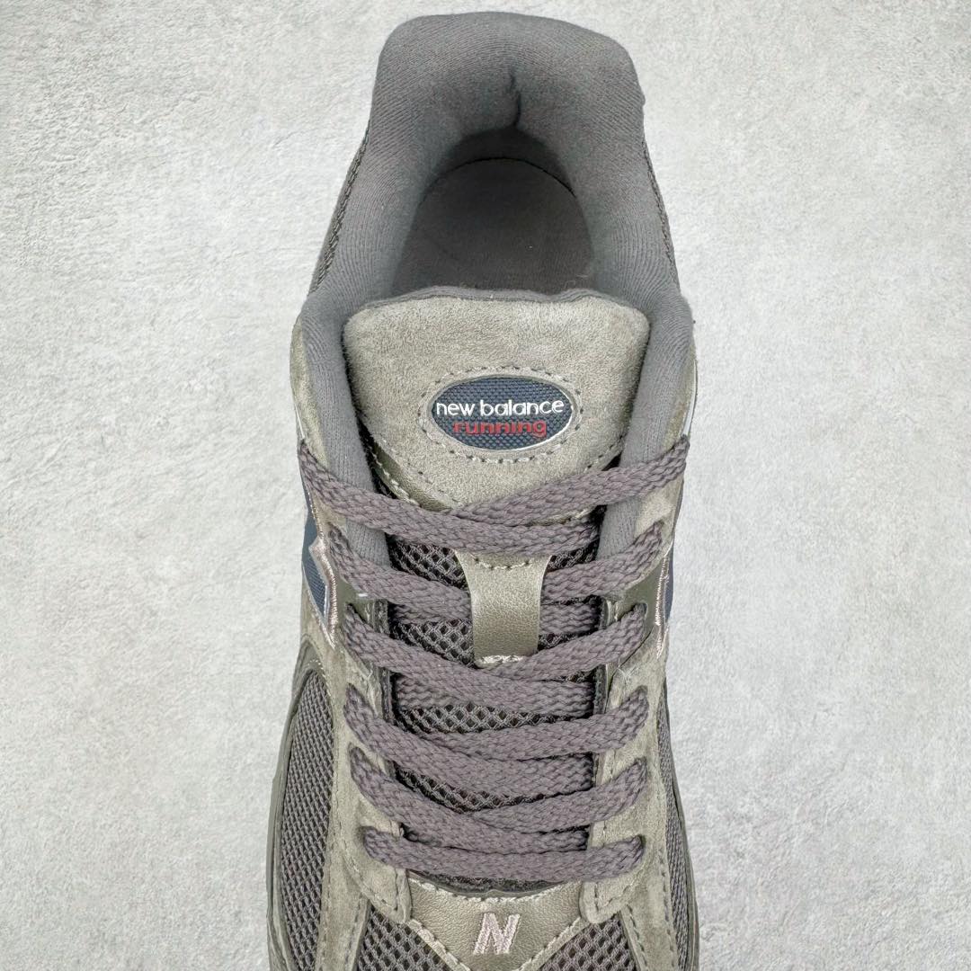 图片[5]-＃GT纯原 New Balance M2002R 新百伦潮流复古织物皮革减震防滑耐磨轻便低帮跑步鞋 基于市场现有版本全新升级调整 NB市场最强产物 全套原楦原纸板原厂数据开发 全鞋电脑针车加持 原厂网布 原装进口头层翻毛皮料正确绒感卡色 正确中底拉帮中底网布细节 一比一手工擦旧效果 冲裁组合 匠心打造 耗时两个月开发完成 工艺极其复杂难度可想而知 新开独立私模大底 全网唯一正确做旧组合大底 高端零售专供产物 尺码：36 37 37.5 38 38.5 39.5 40 40.5 41.5 42 42.5 43 44 44.5 45 45.5 46.5-选品中心